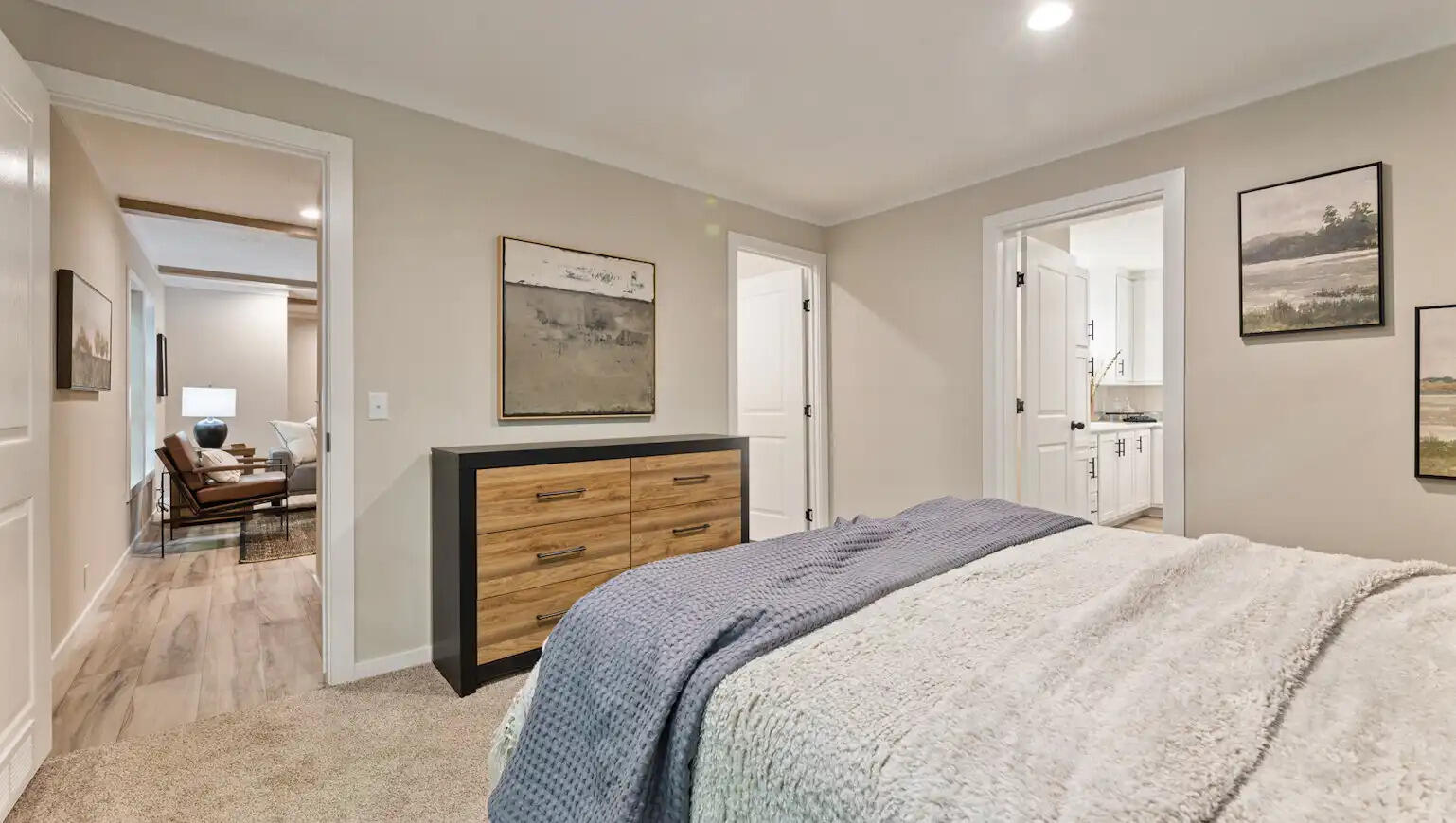 6632 San Luis Obispo Avenue NE