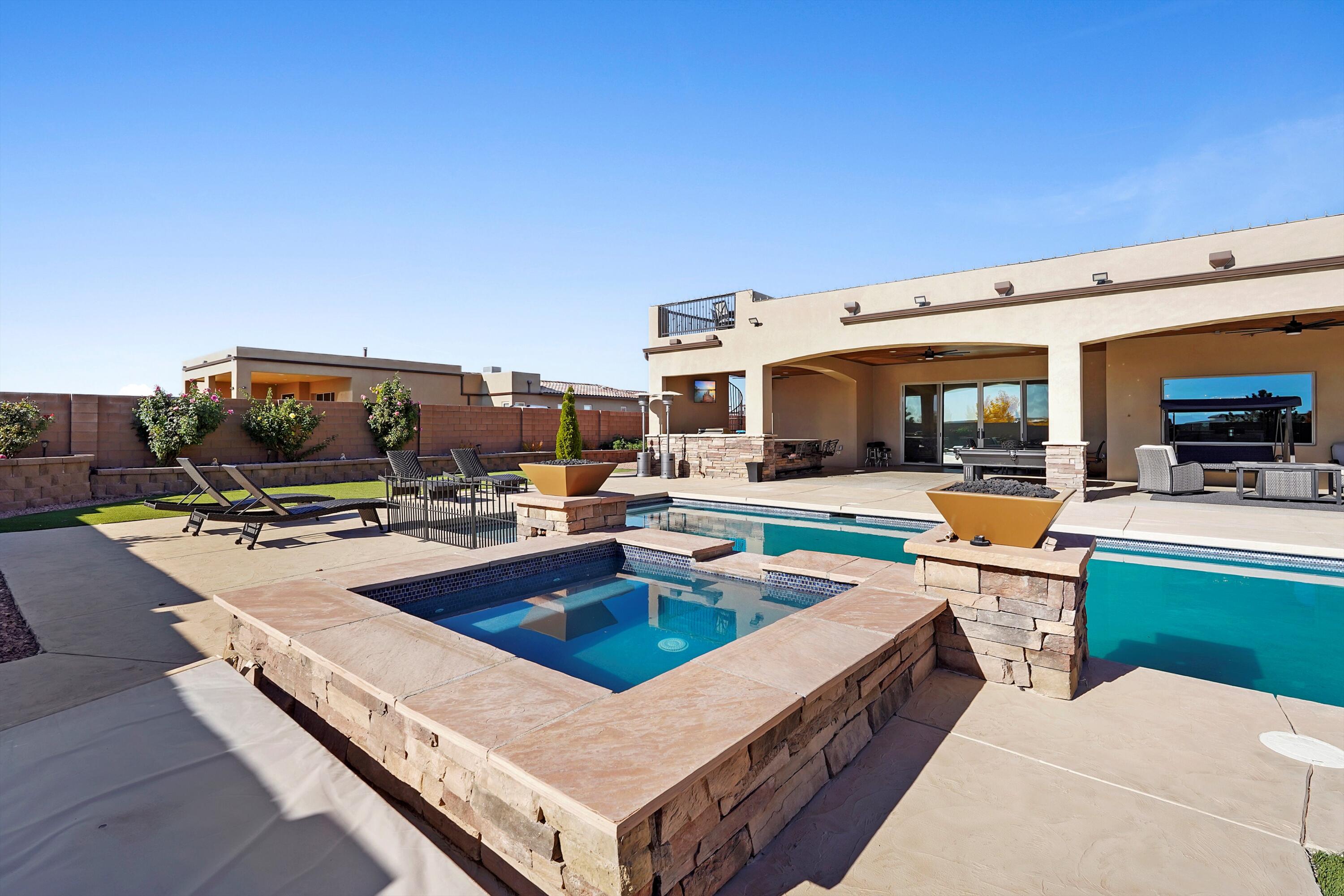 6608 Cuervo Place NW