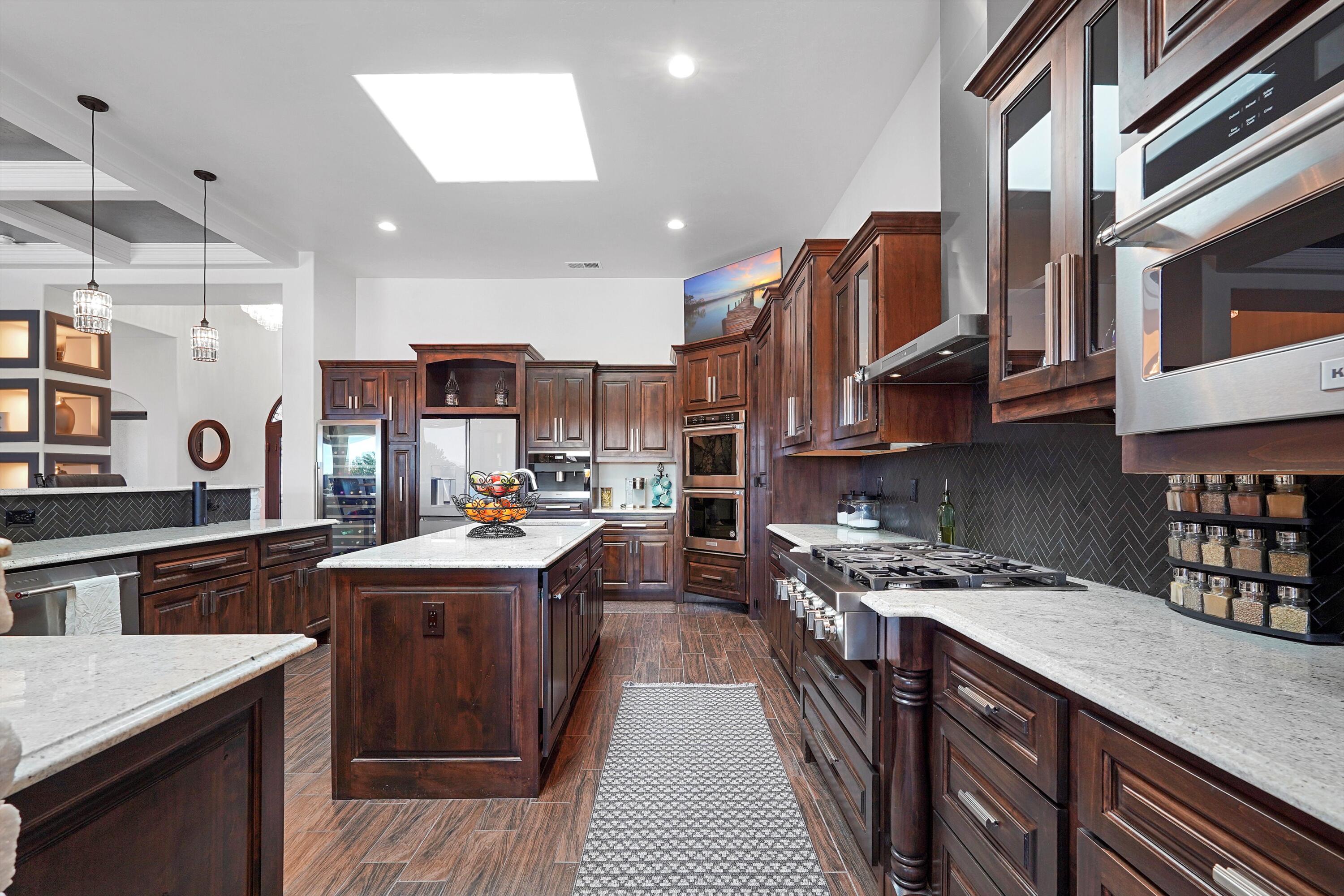 6608 Cuervo Place NW