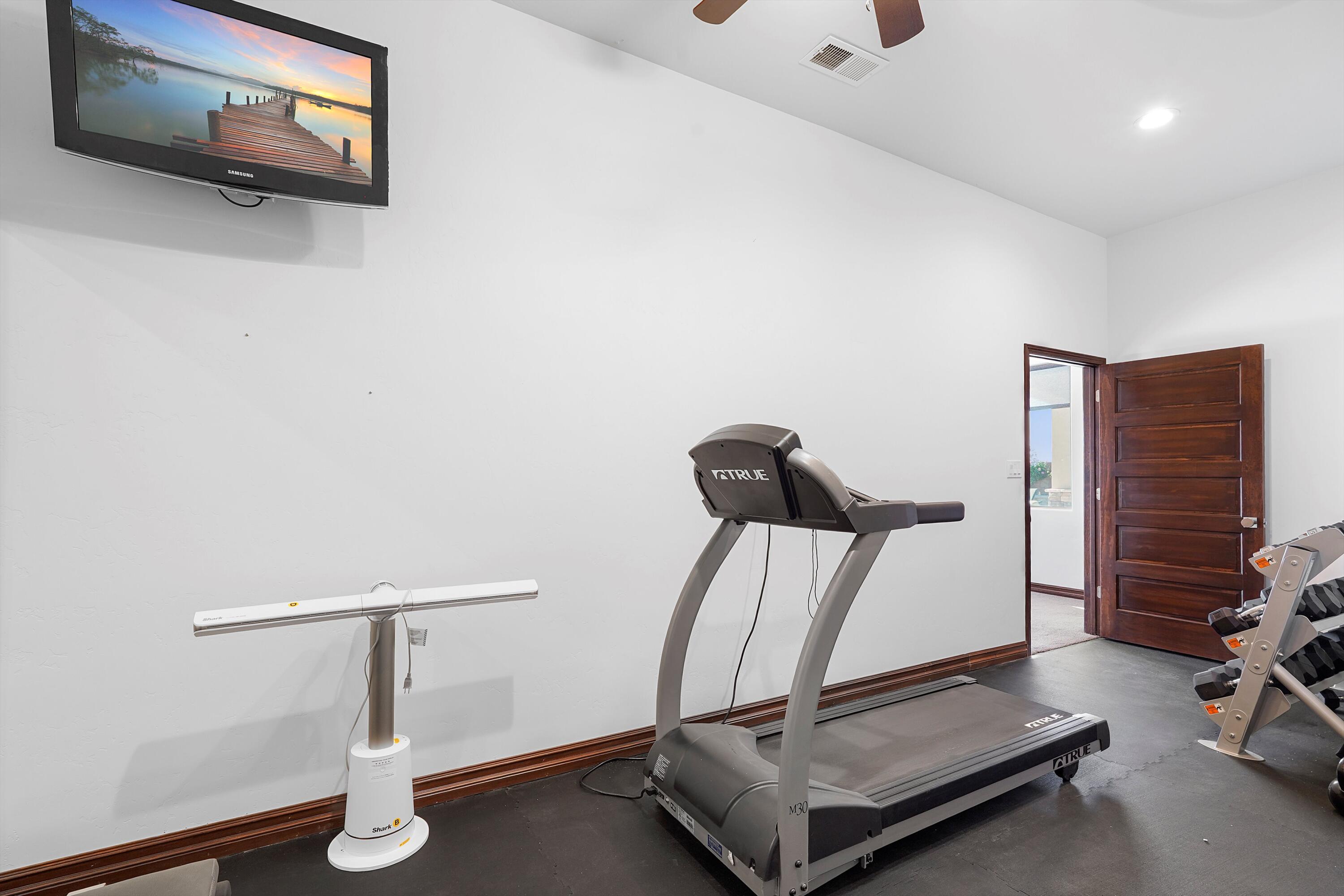 6608 Cuervo Place NW