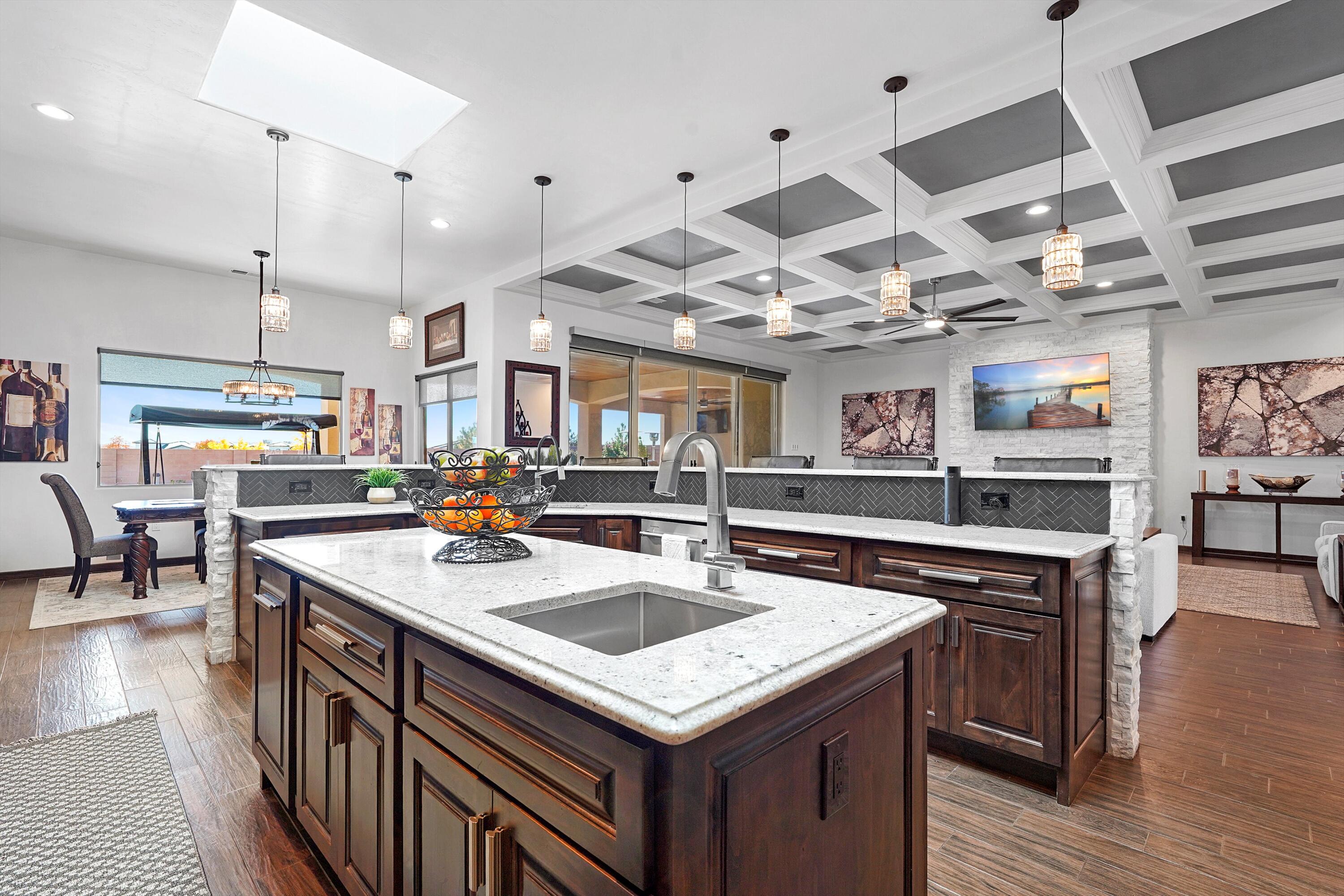 6608 Cuervo Place NW