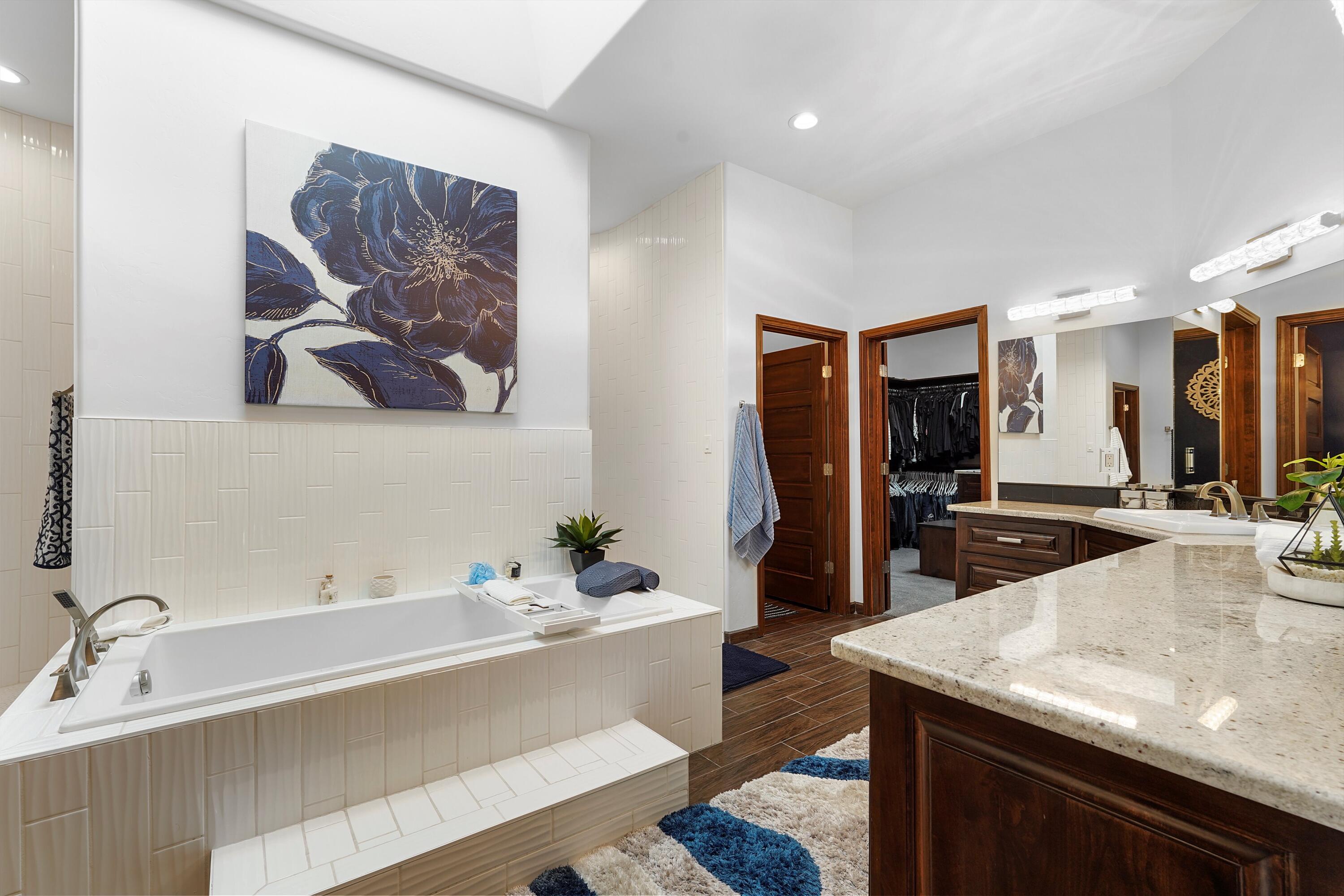 6608 Cuervo Place NW