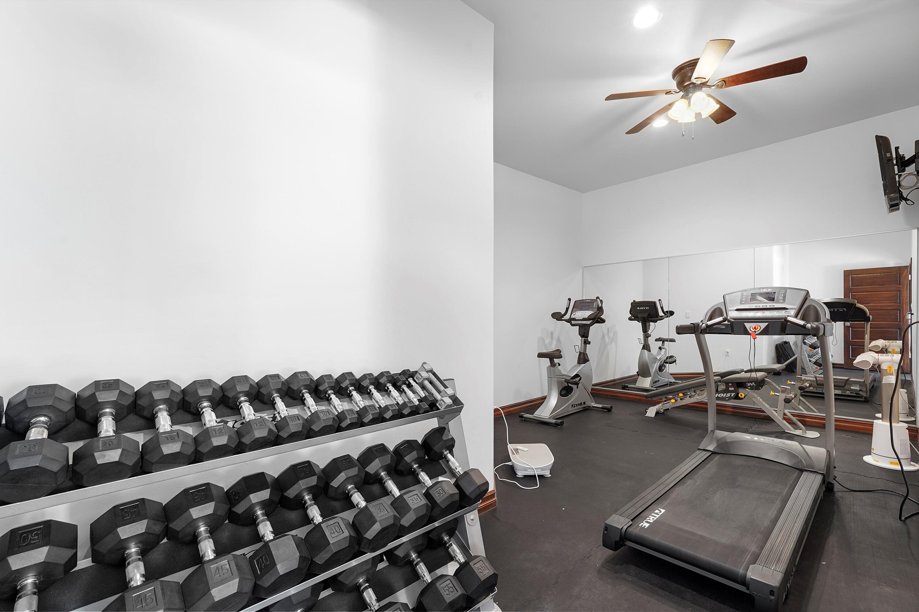 6608 Cuervo Place NW