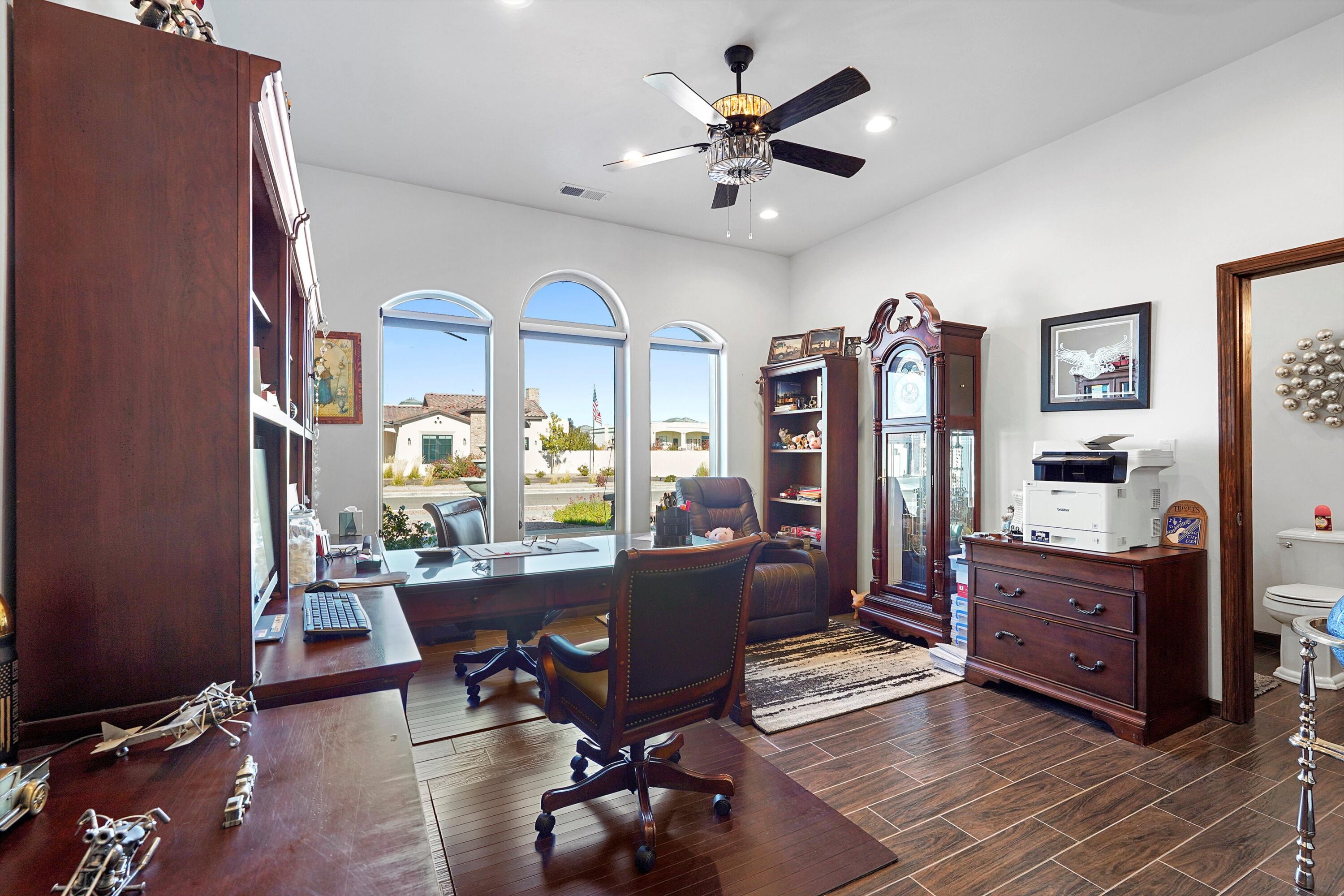 6608 Cuervo Place NW