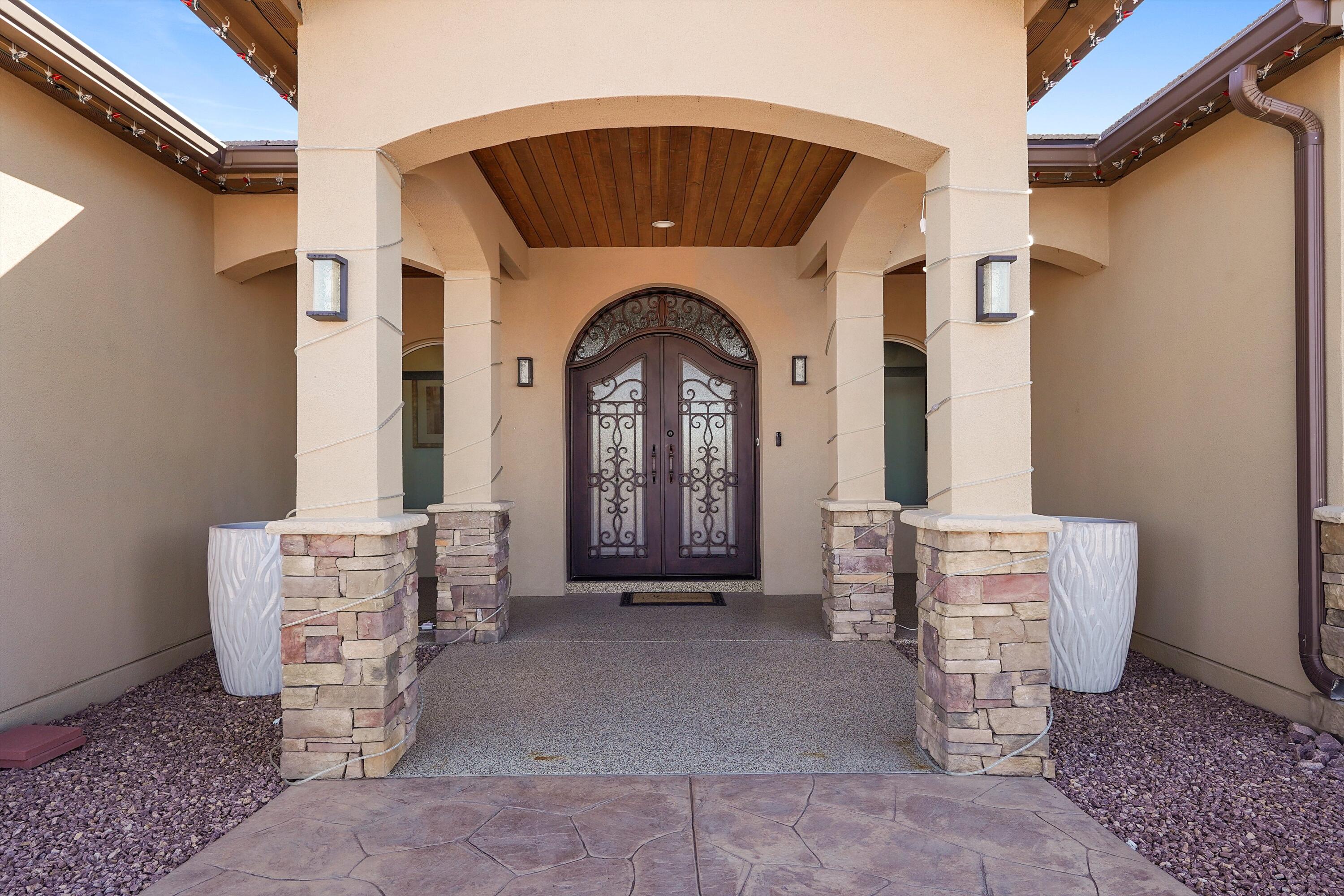 6608 Cuervo Place NW