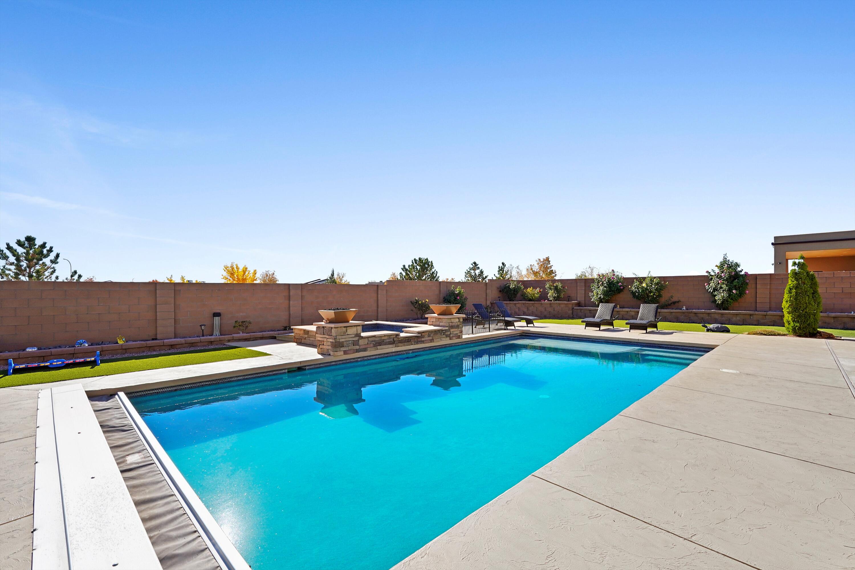 6608 Cuervo Place NW