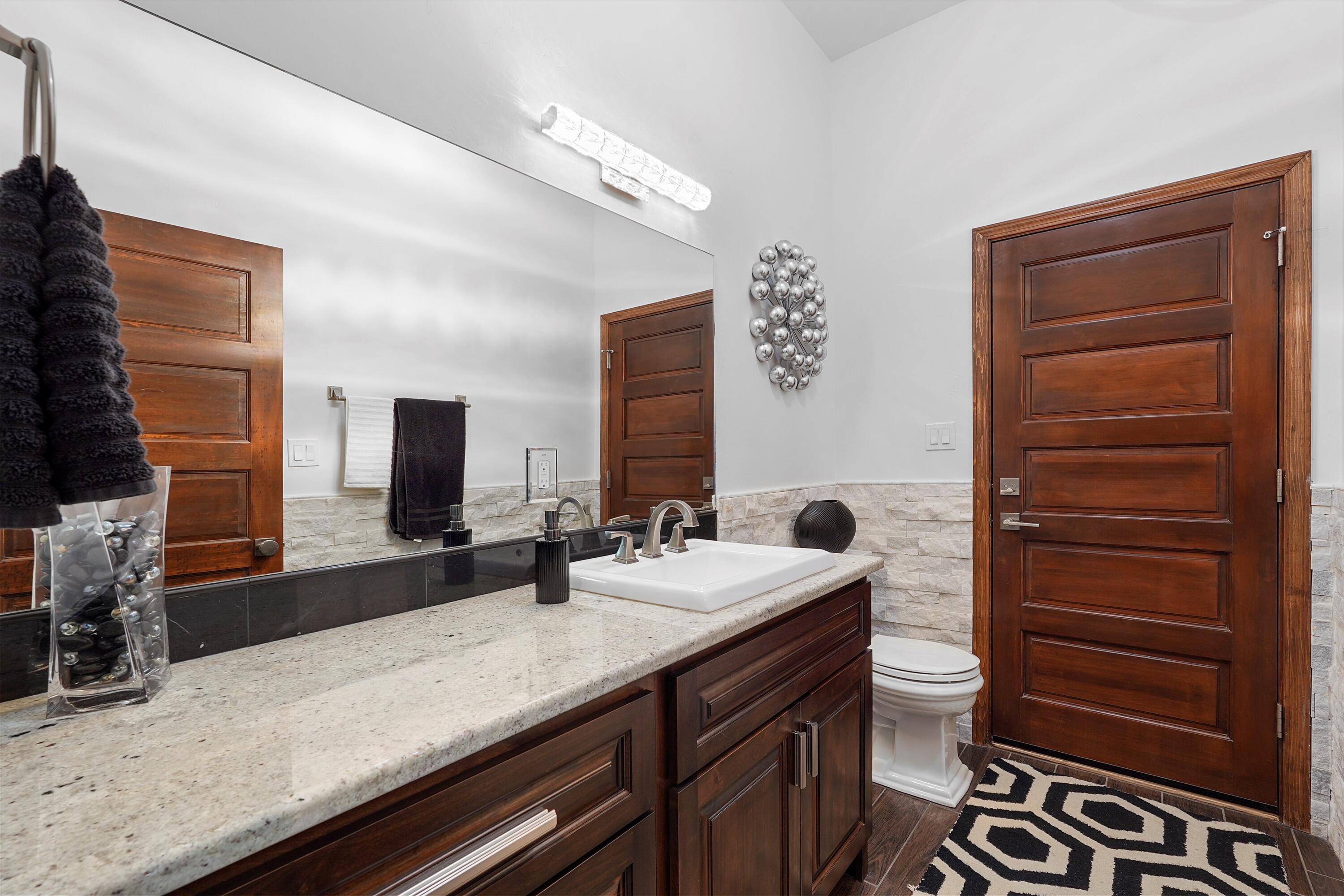 6608 Cuervo Place NW