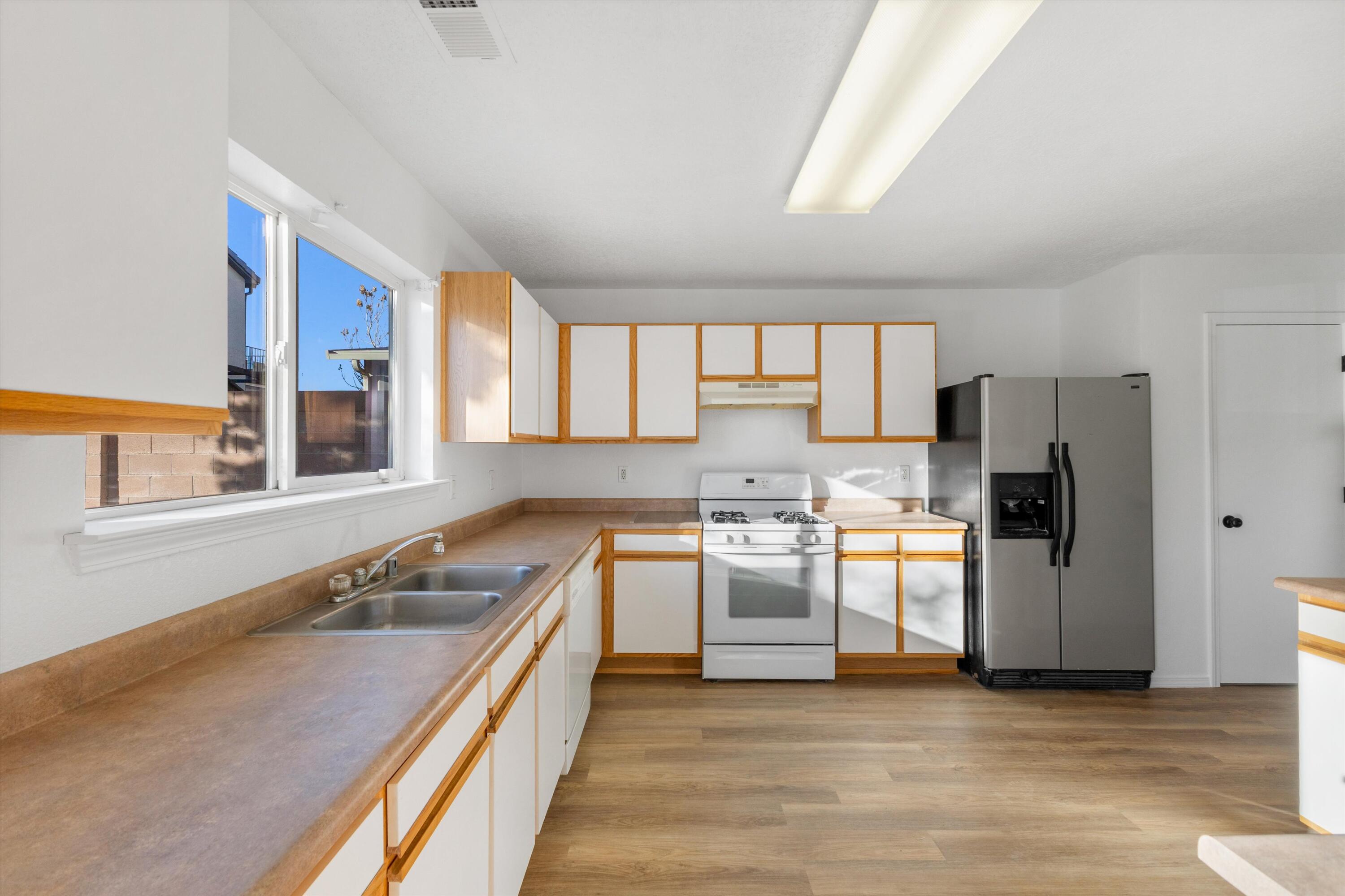 7701 La Brea Street NE