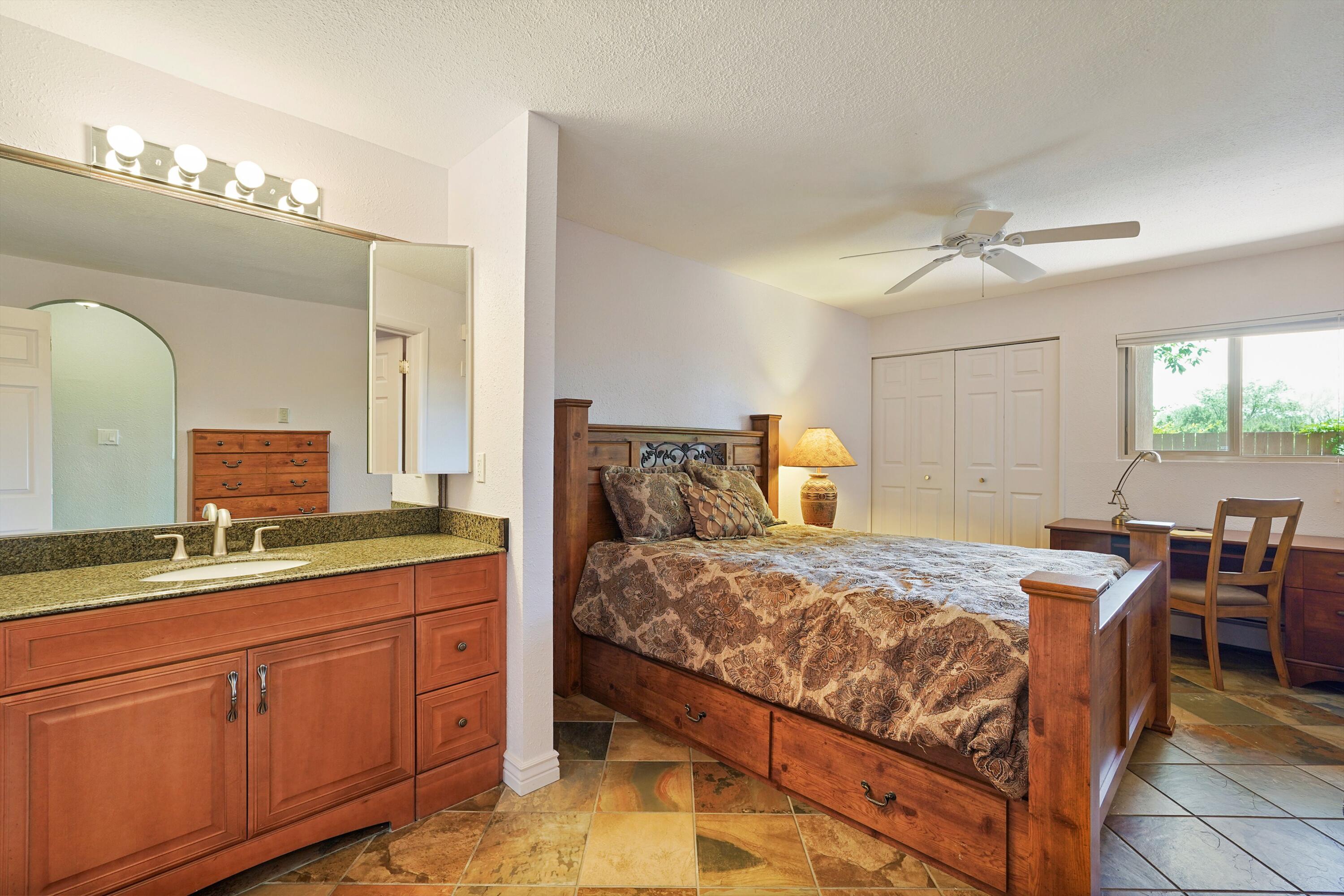 149 N Calle Ojo Feliz UNIT B