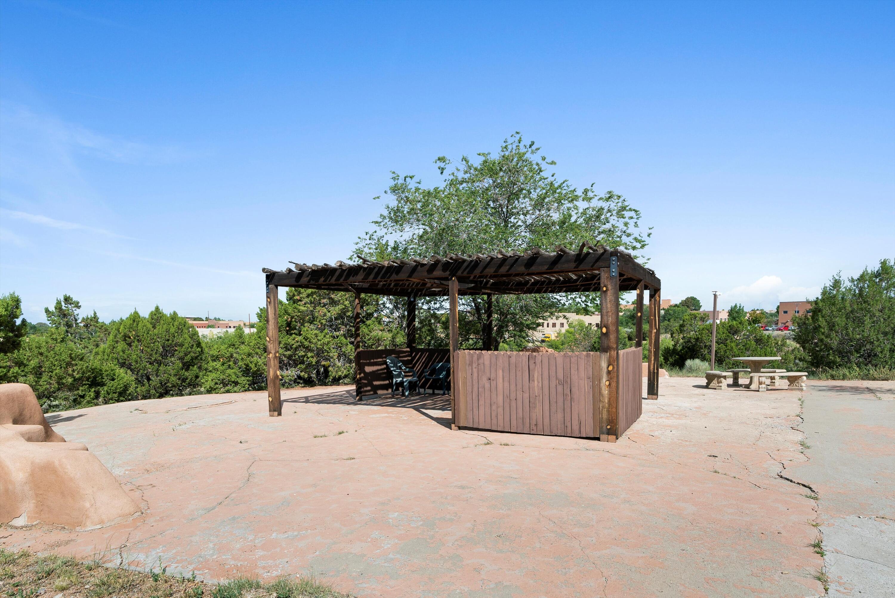 149 N Calle Ojo Feliz UNIT B