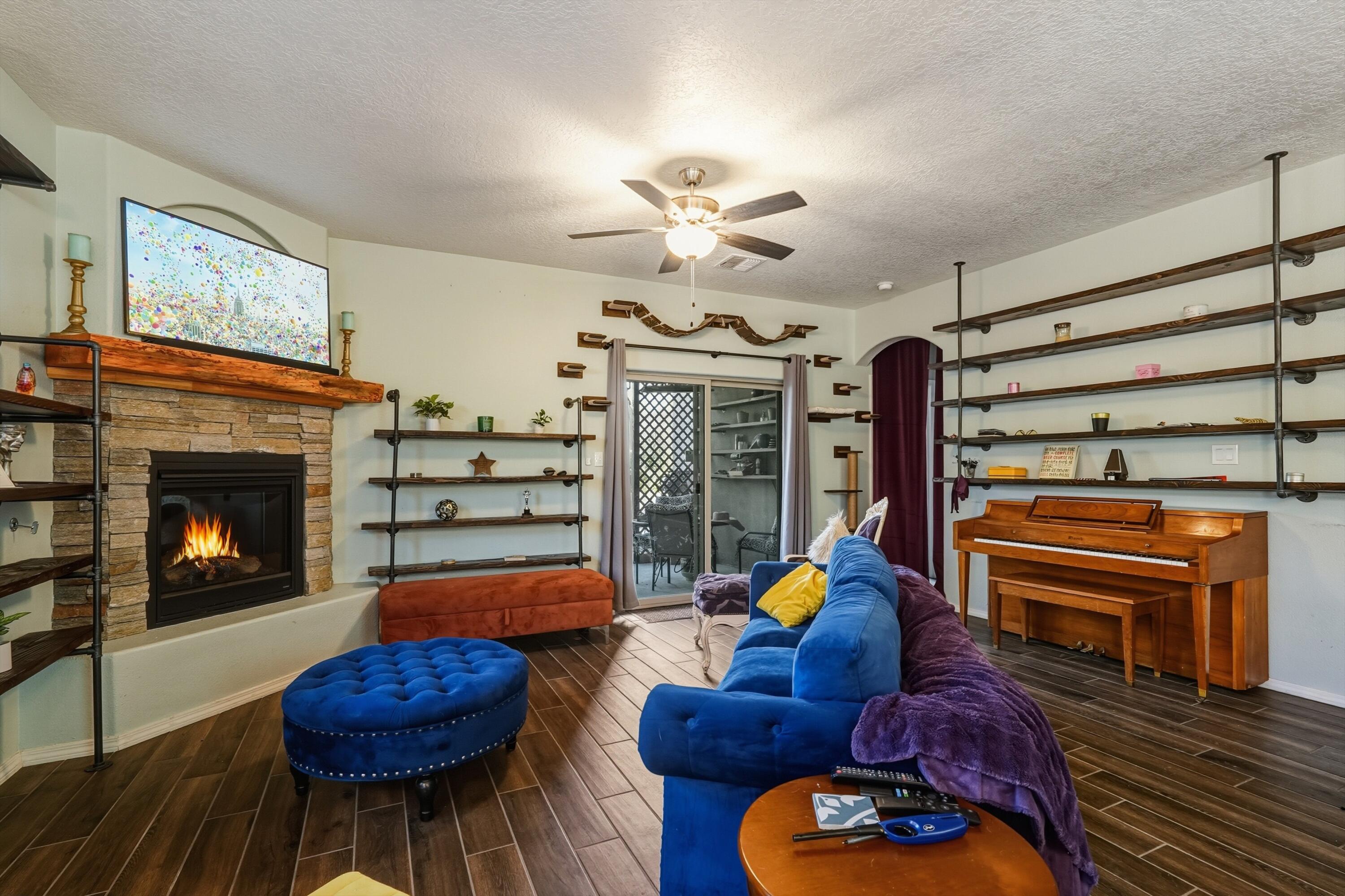 512 Twilight Vista Lane SW