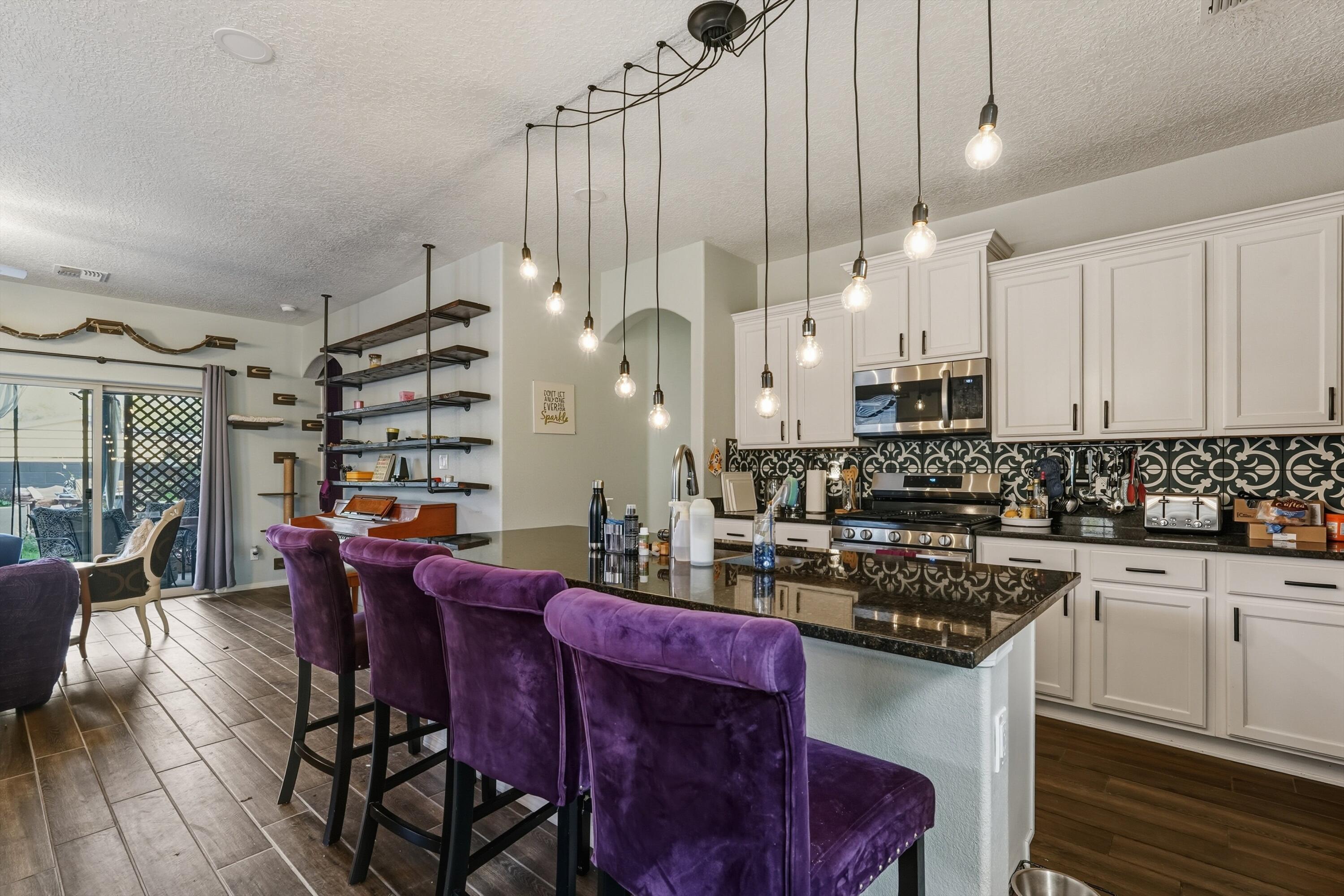 512 Twilight Vista Lane SW