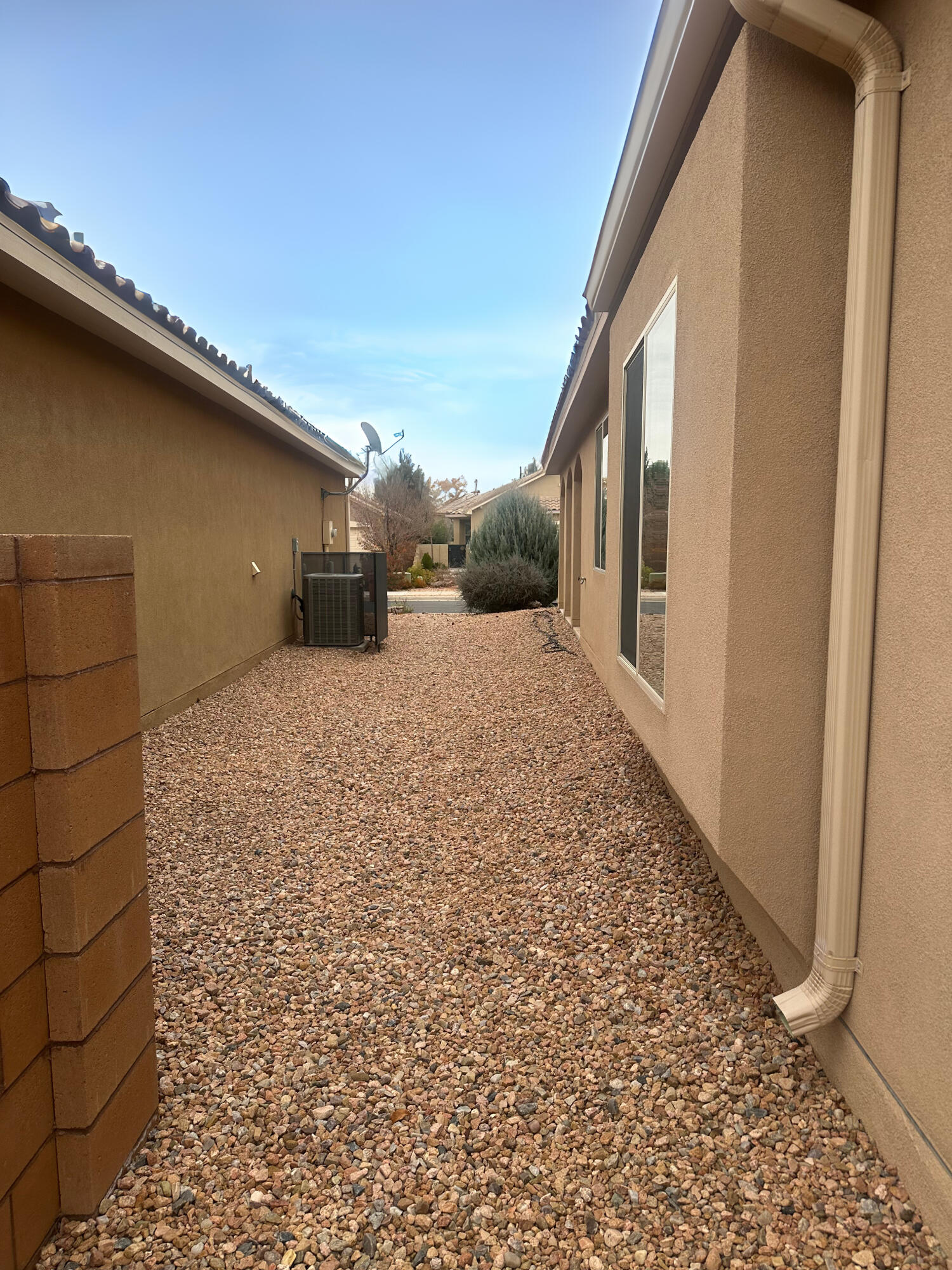 873 Golden Yarrow Trail