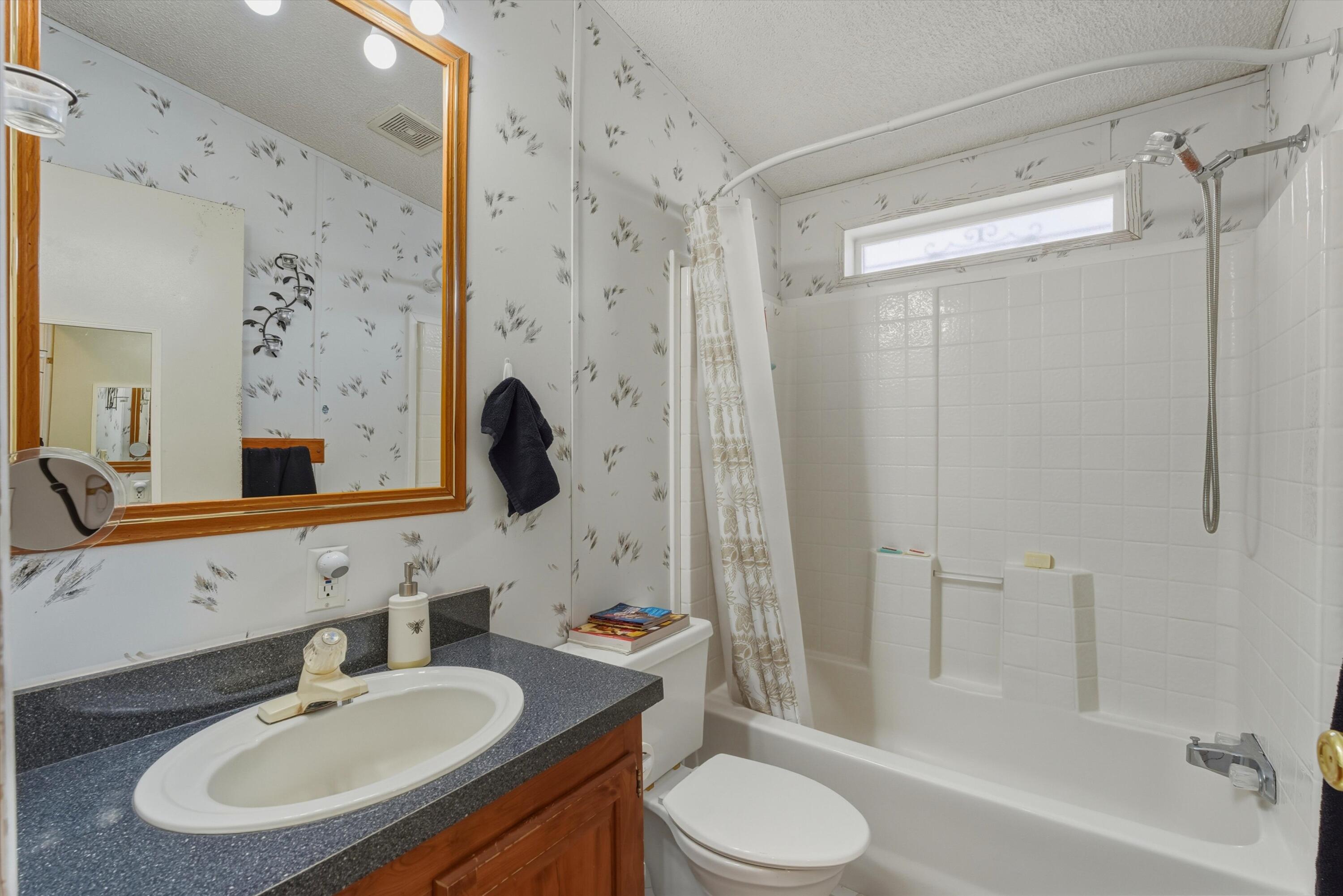 3033 Dona Juanita Drive SW