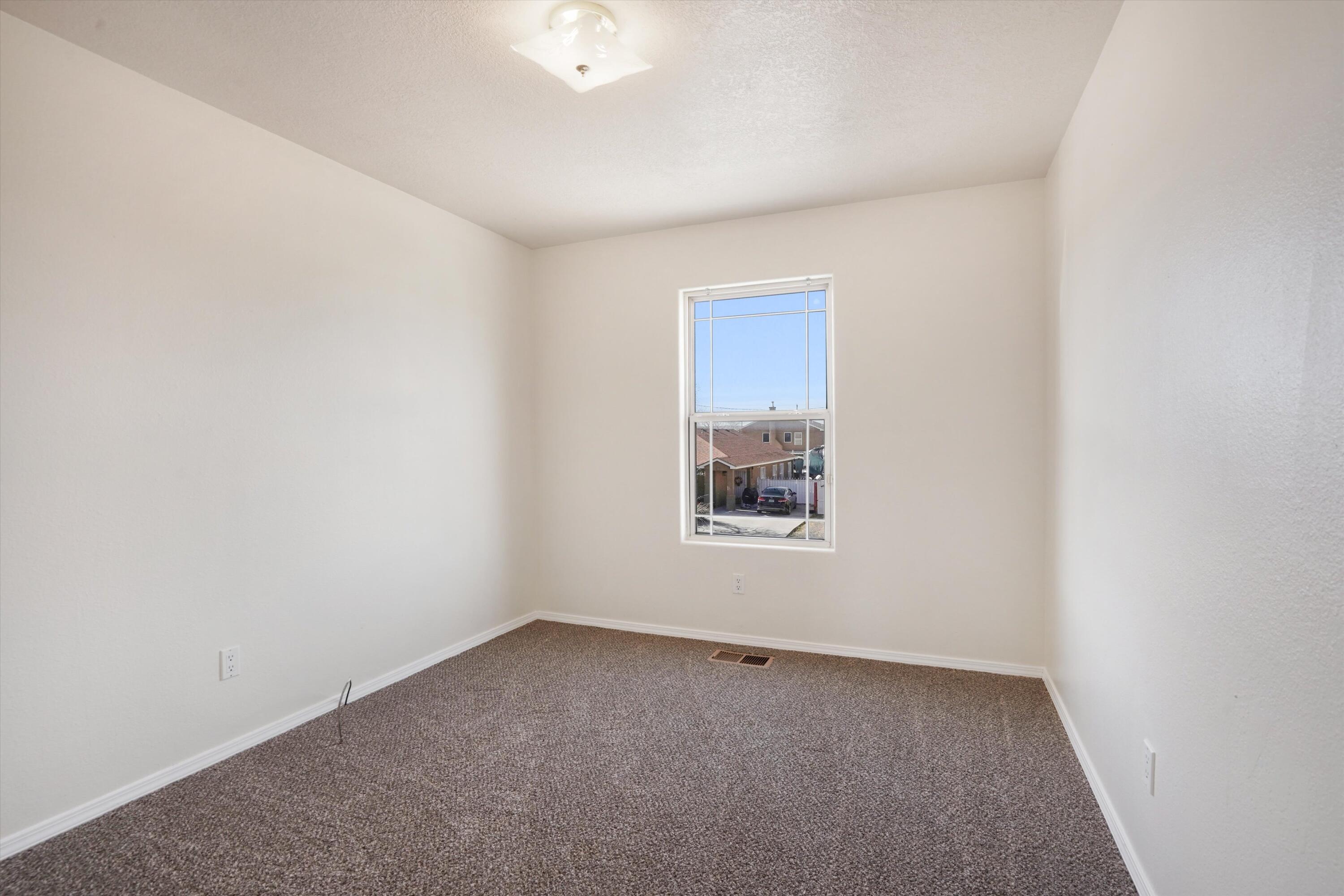 404 Crestview Drive SW