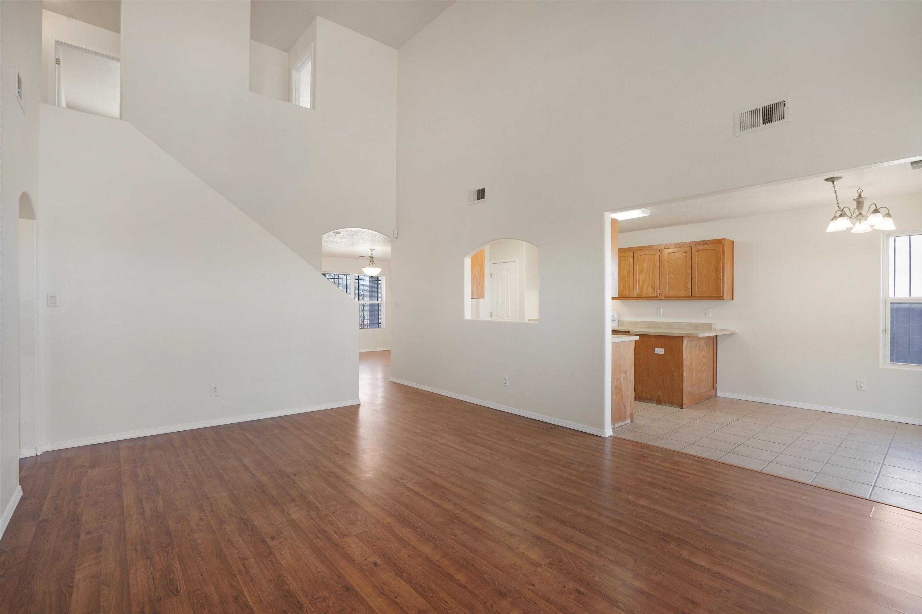 404 Crestview Drive SW