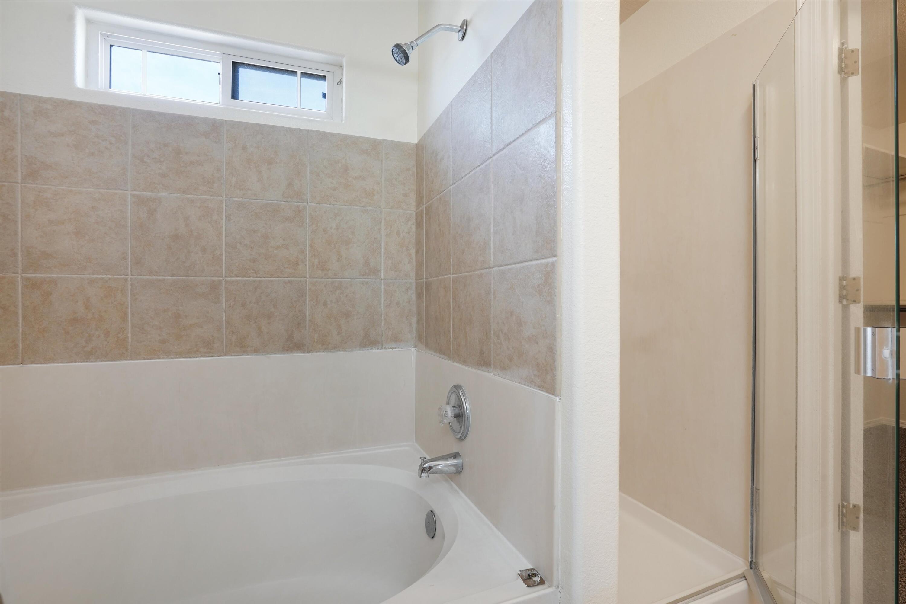 404 Crestview Drive SW