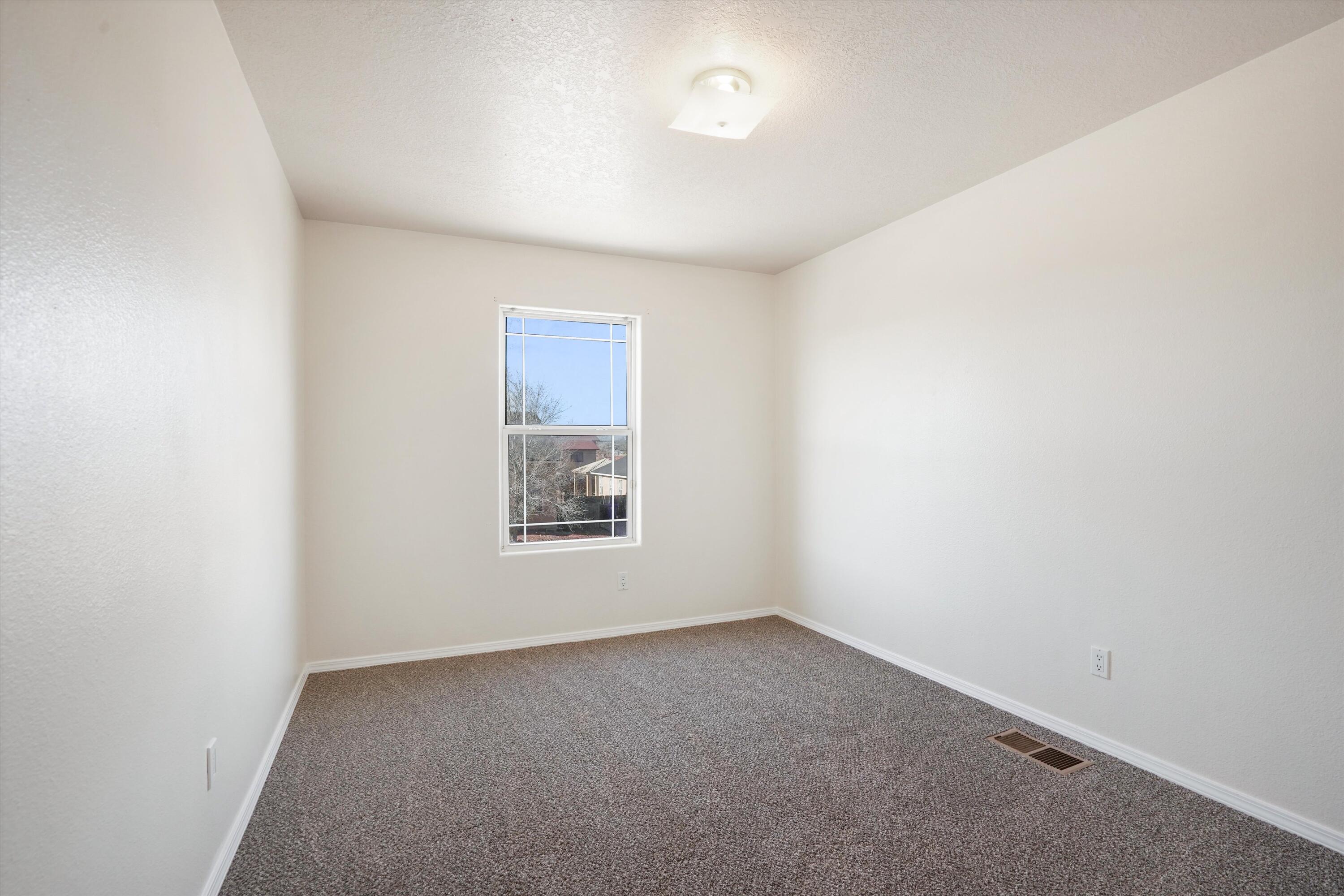 404 Crestview Drive SW