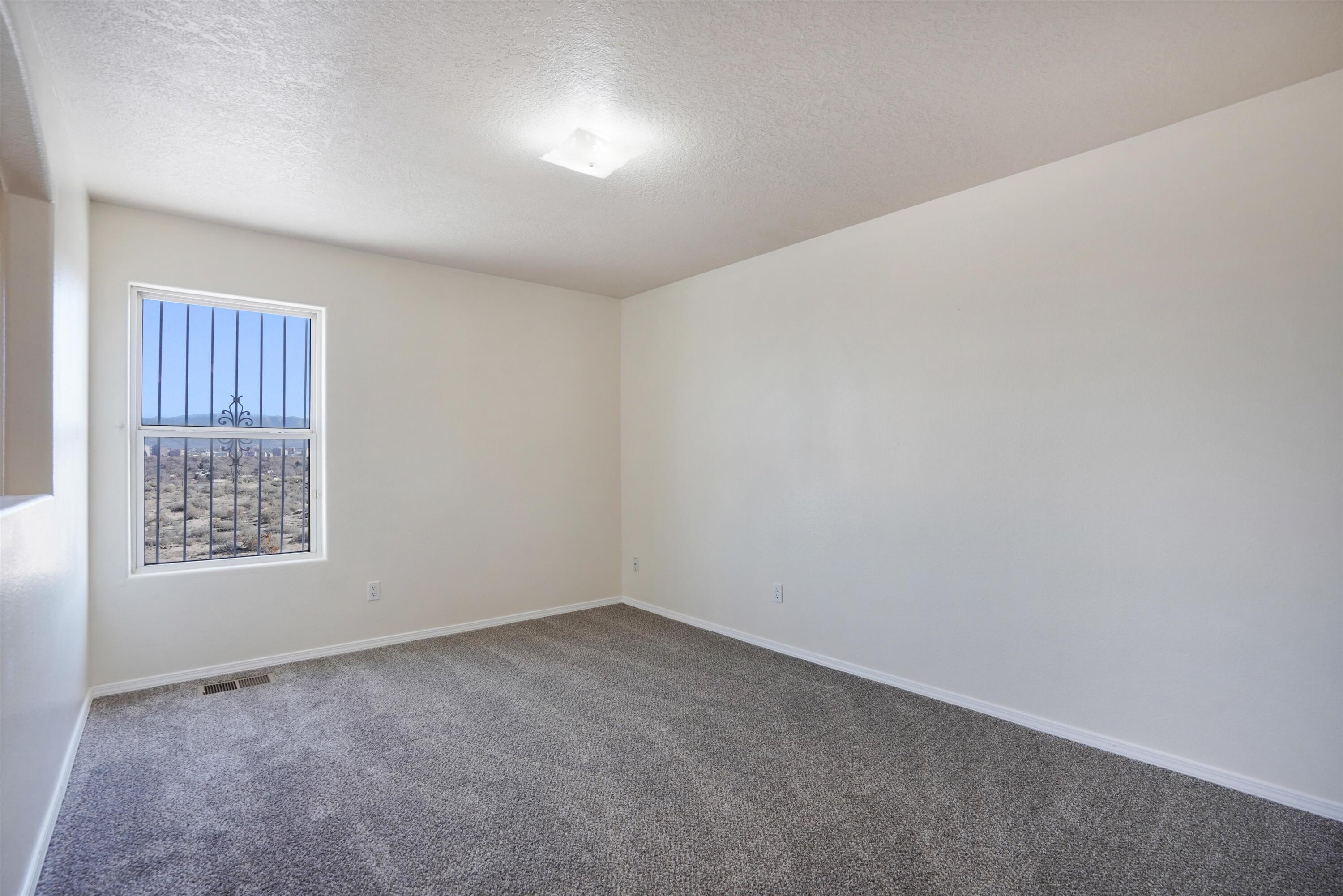 404 Crestview Drive SW