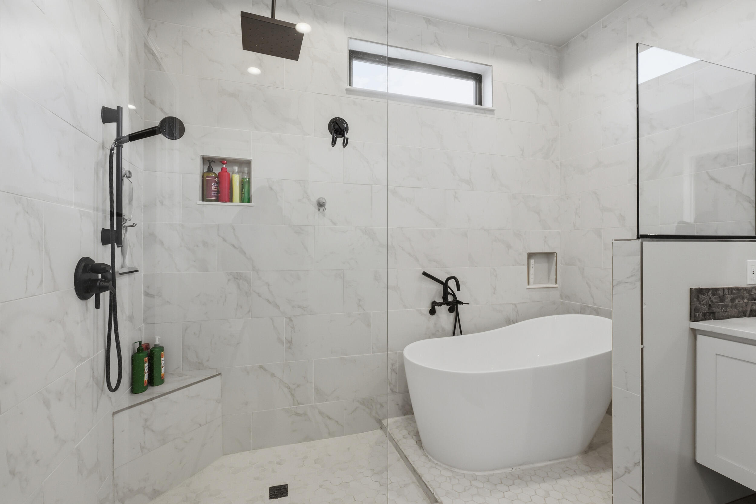 3317 Palmyra Court NE