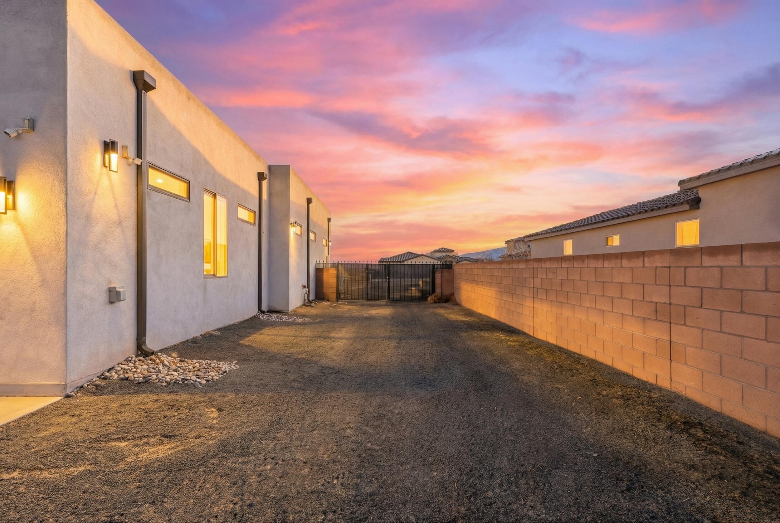 3317 Palmyra Court NE