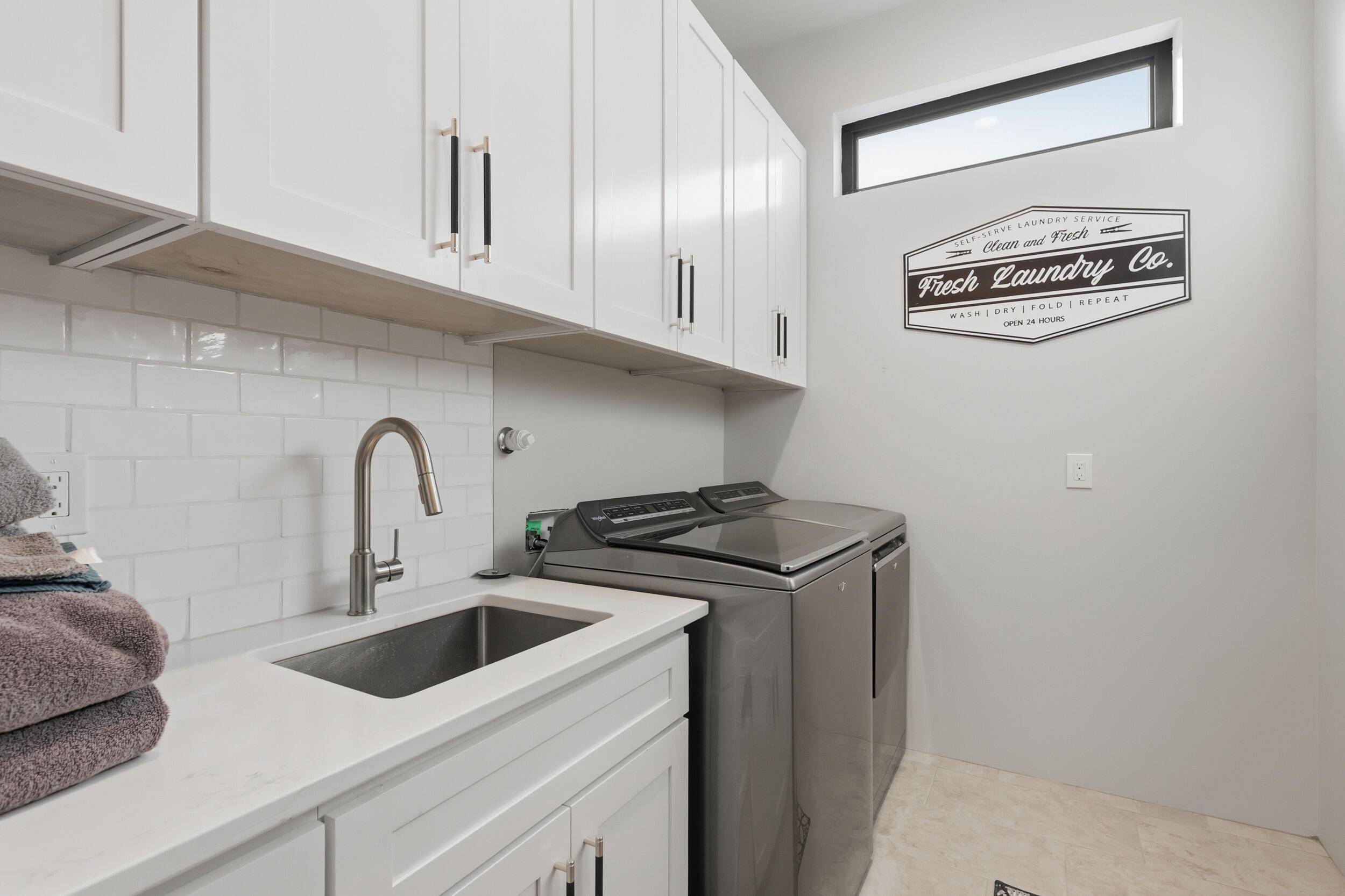 3317 Palmyra Court NE