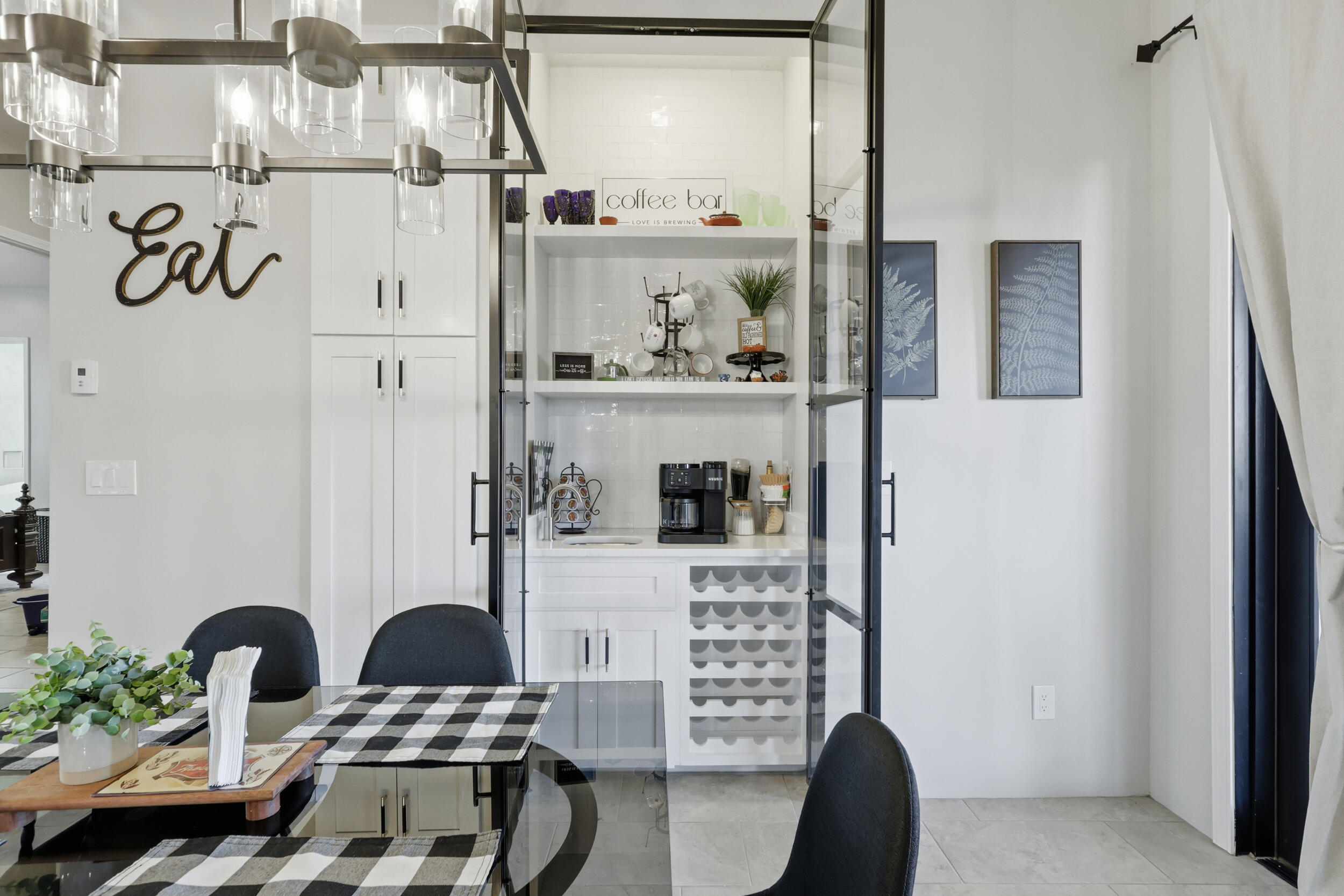 3317 Palmyra Court NE