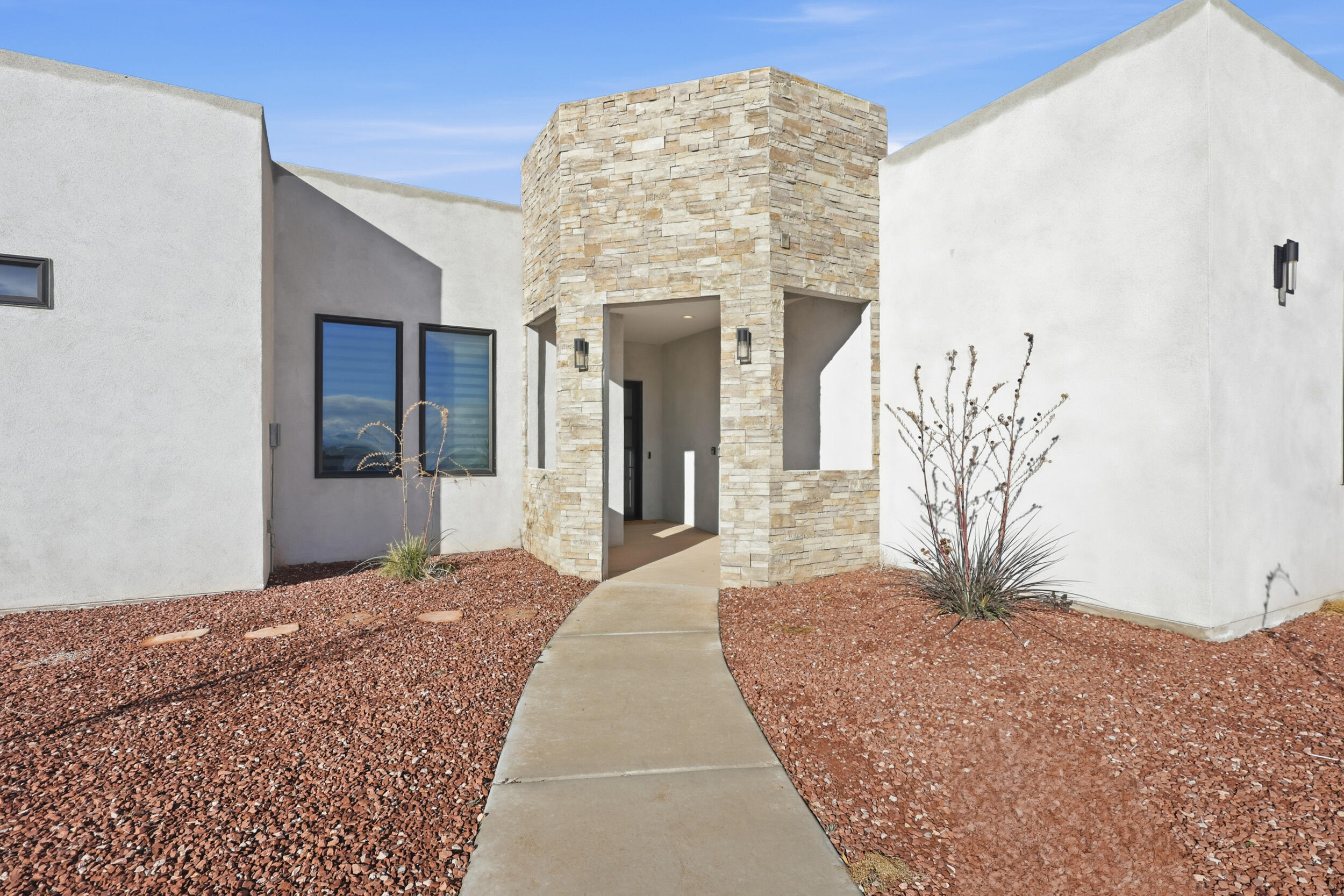 3317 Palmyra Court NE