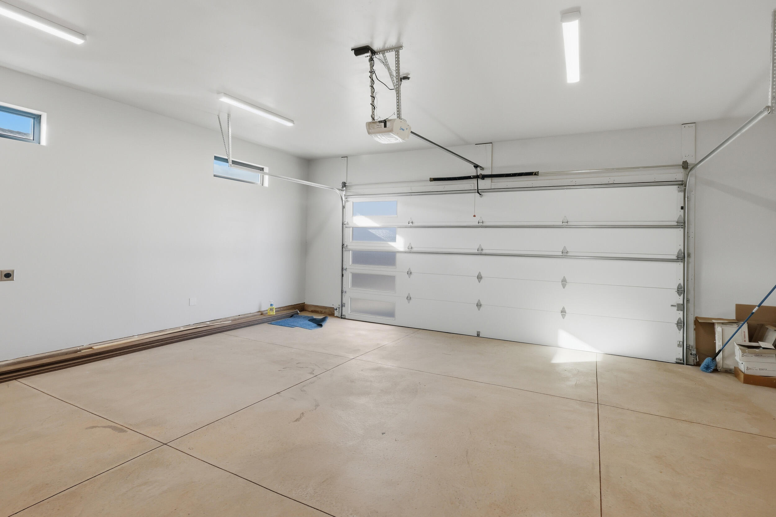 3317 Palmyra Court NE