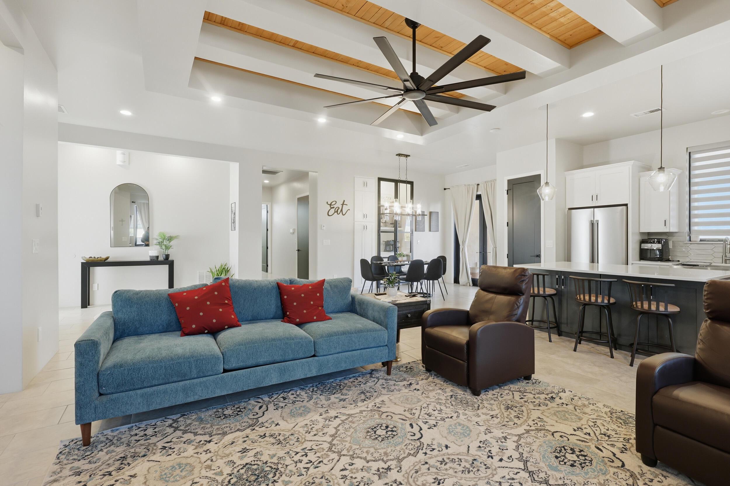 3317 Palmyra Court NE