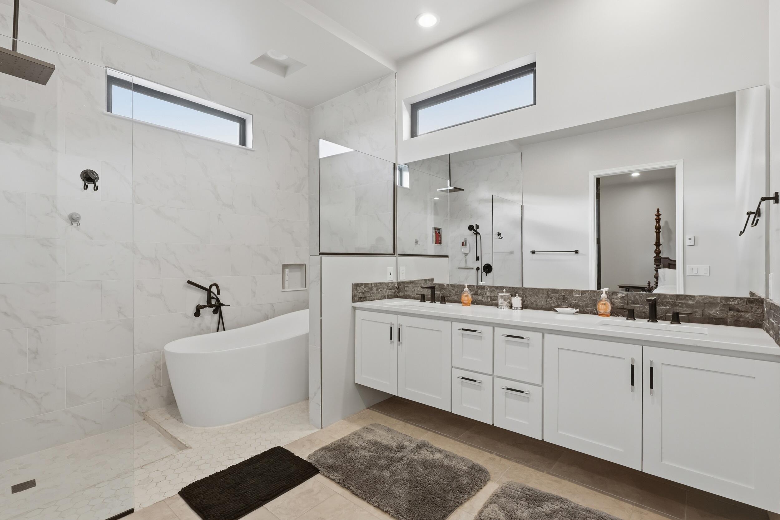 3317 Palmyra Court NE