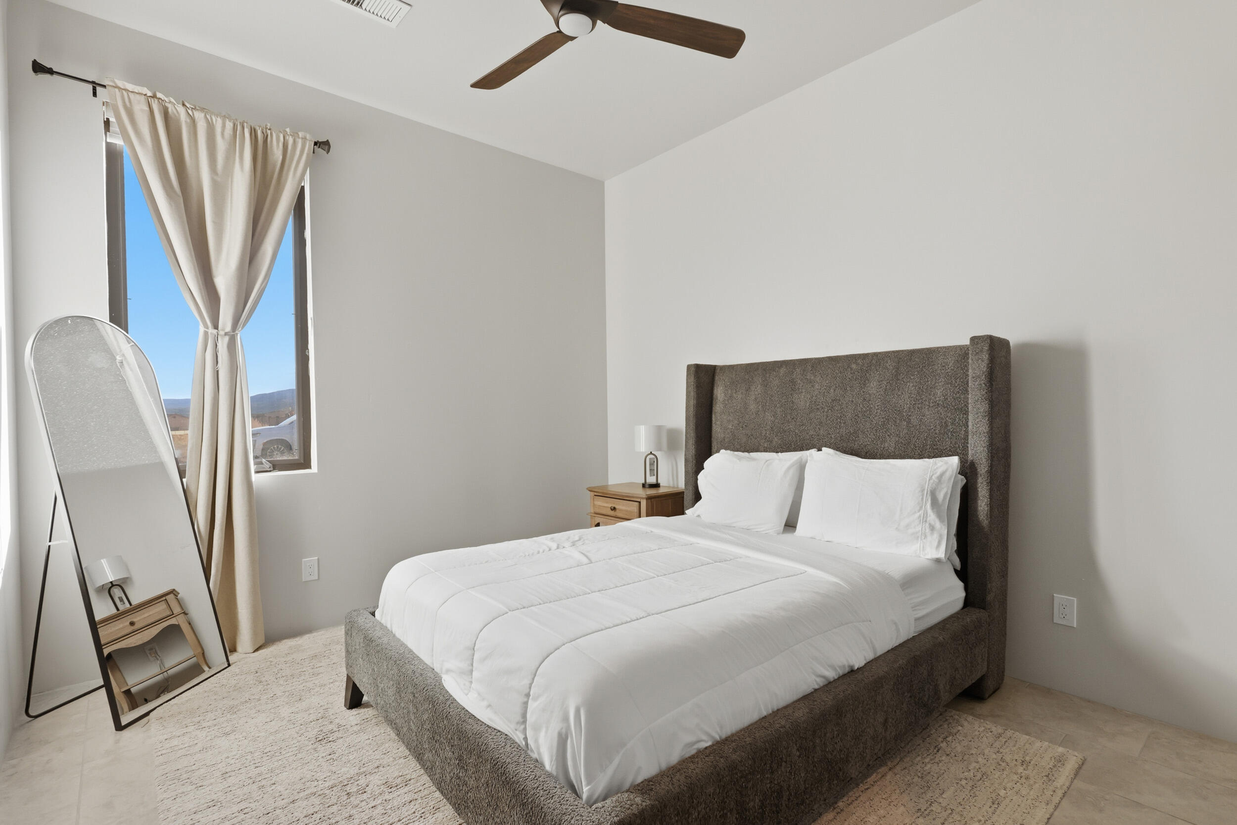 3317 Palmyra Court NE