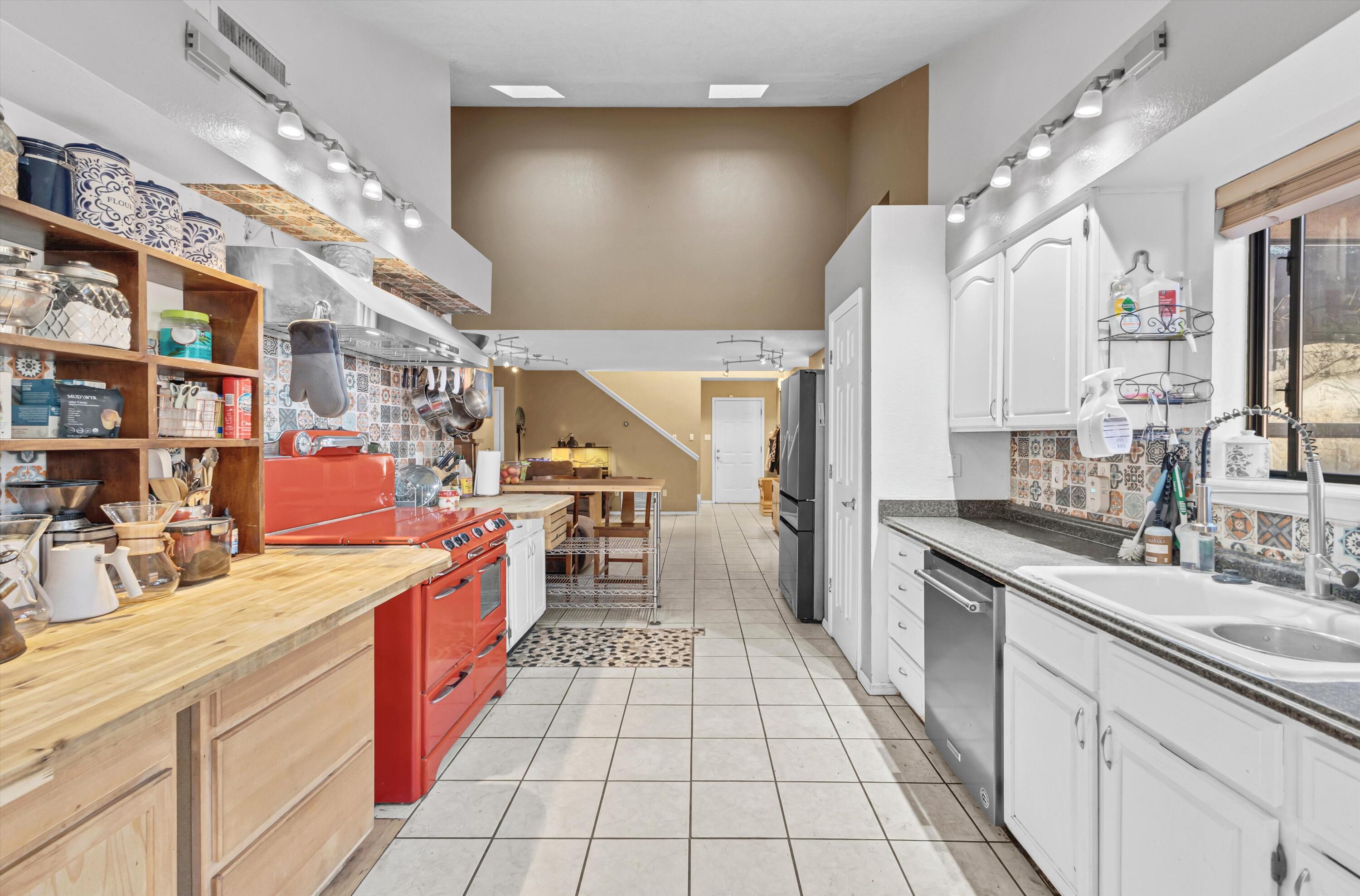 5008 Shadow Mountain Road