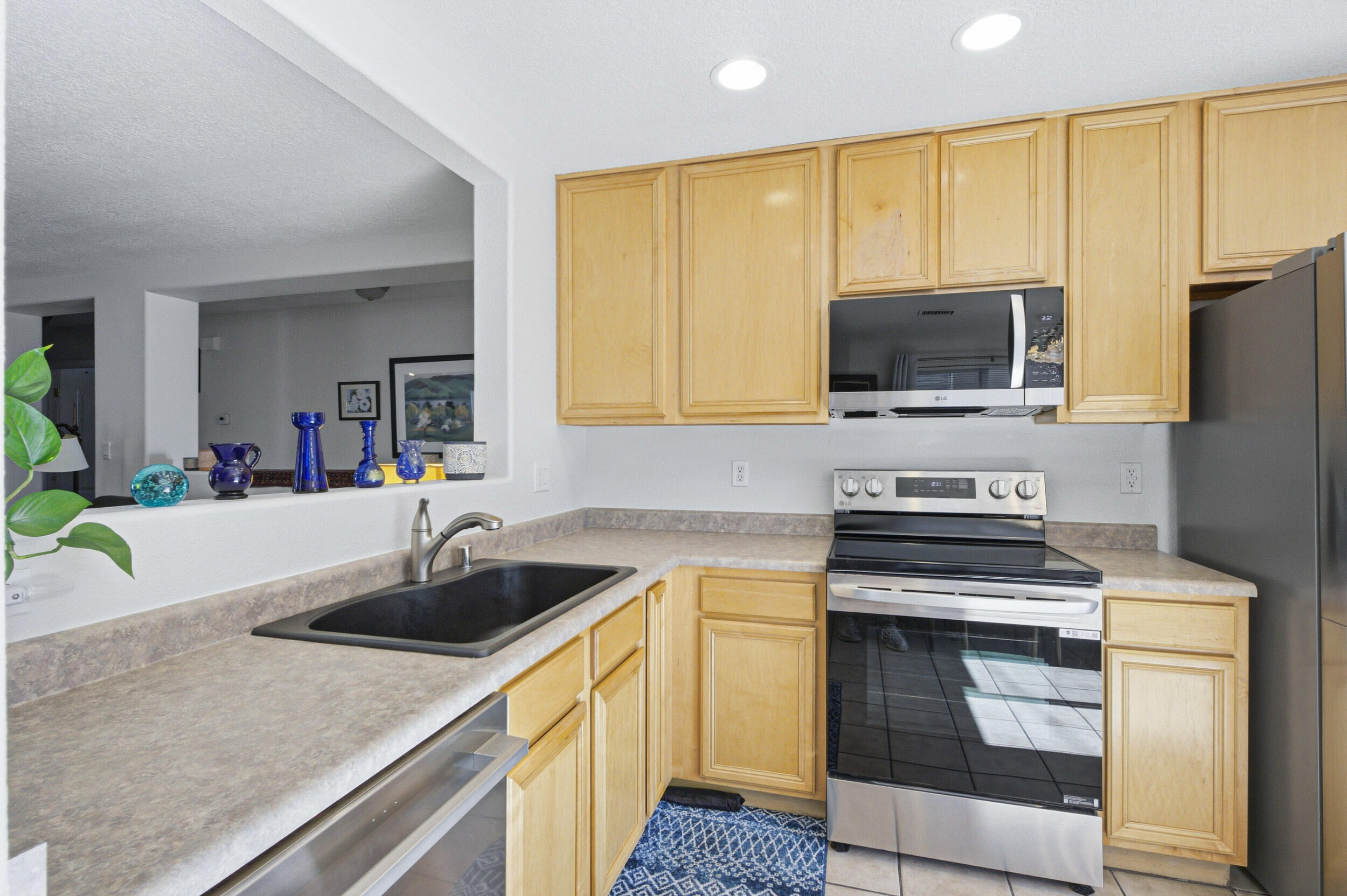 3317 Marino Drive SE