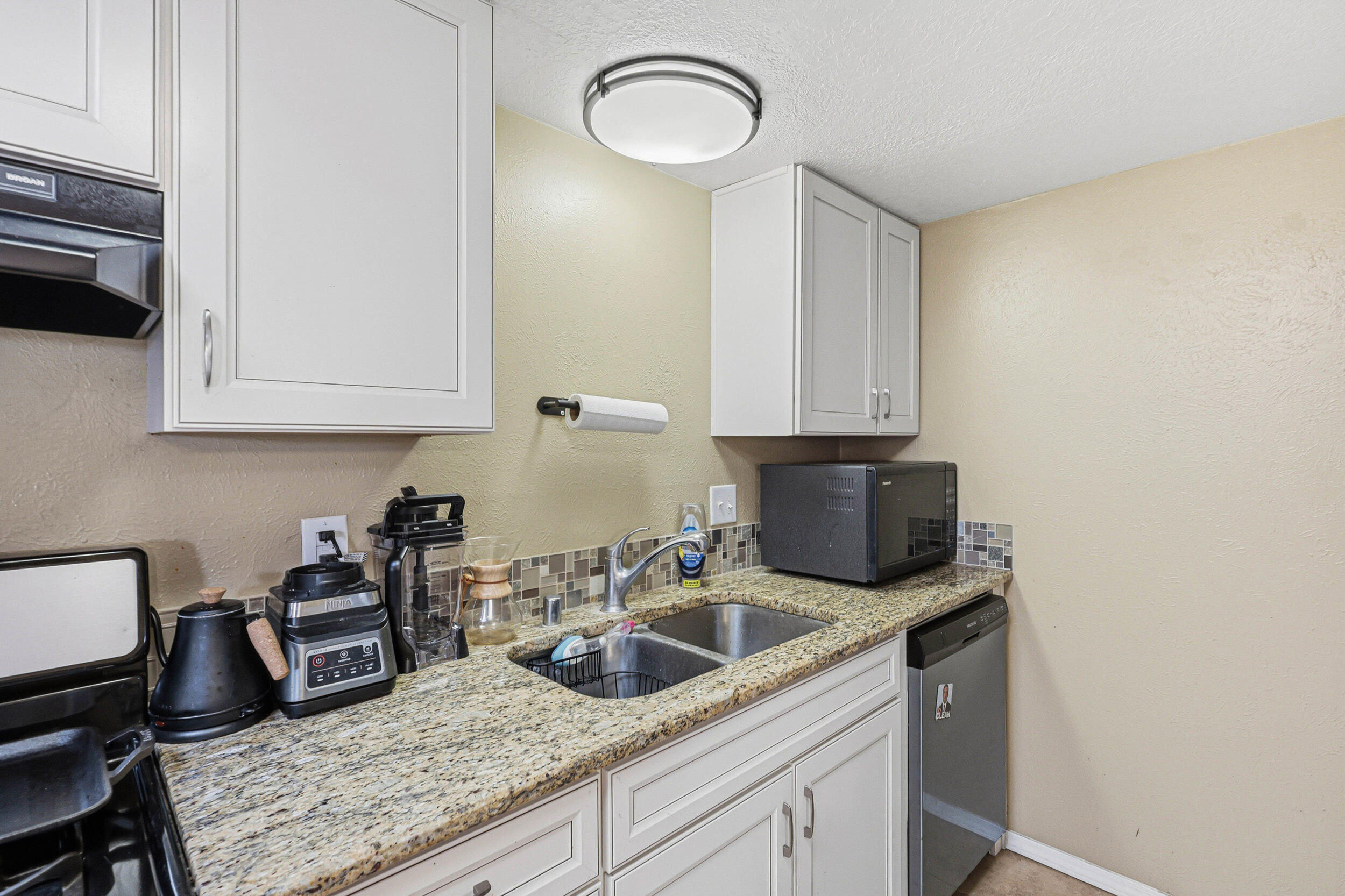 12712 Rover Avenue NE