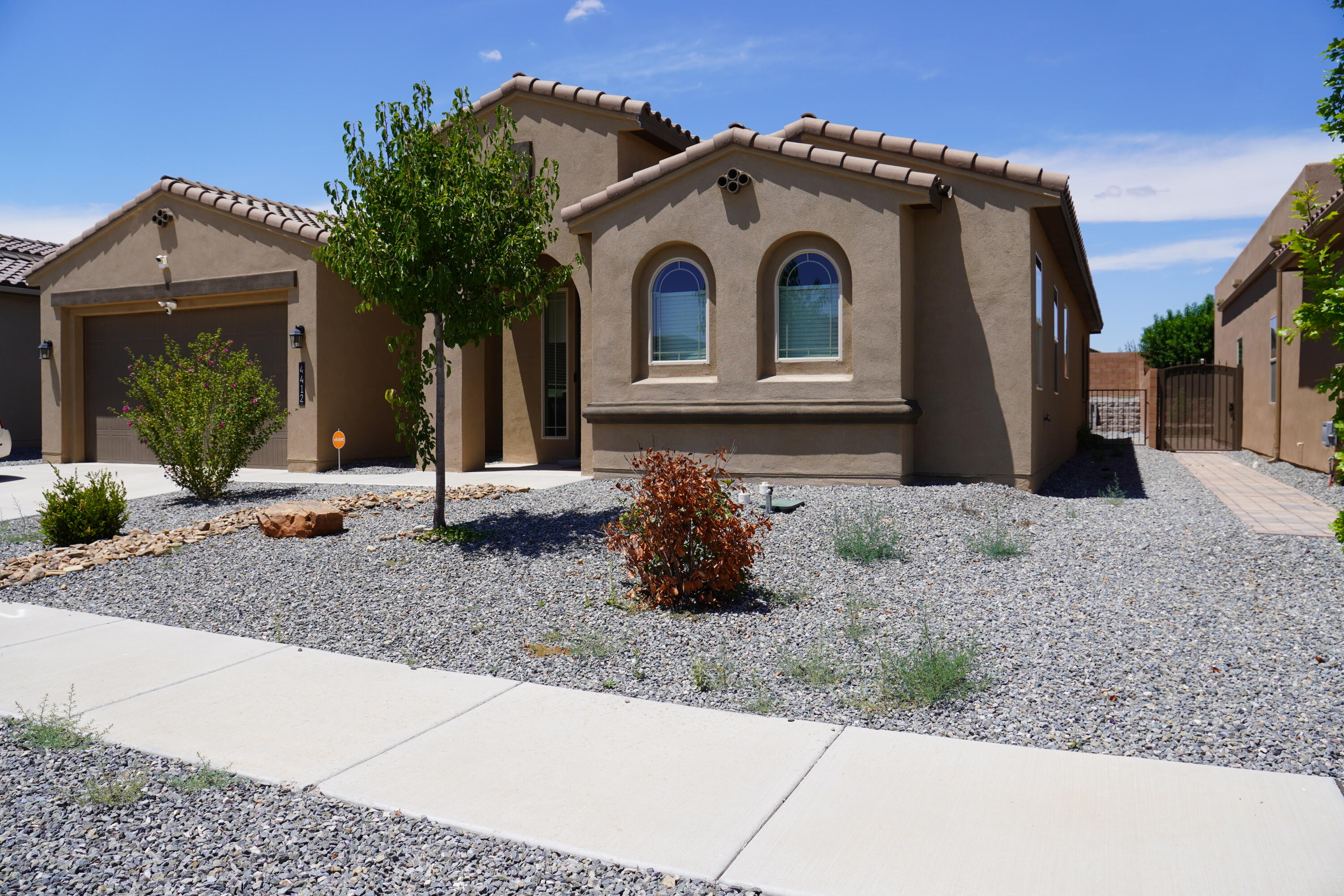 4412 Skyline Loop NE