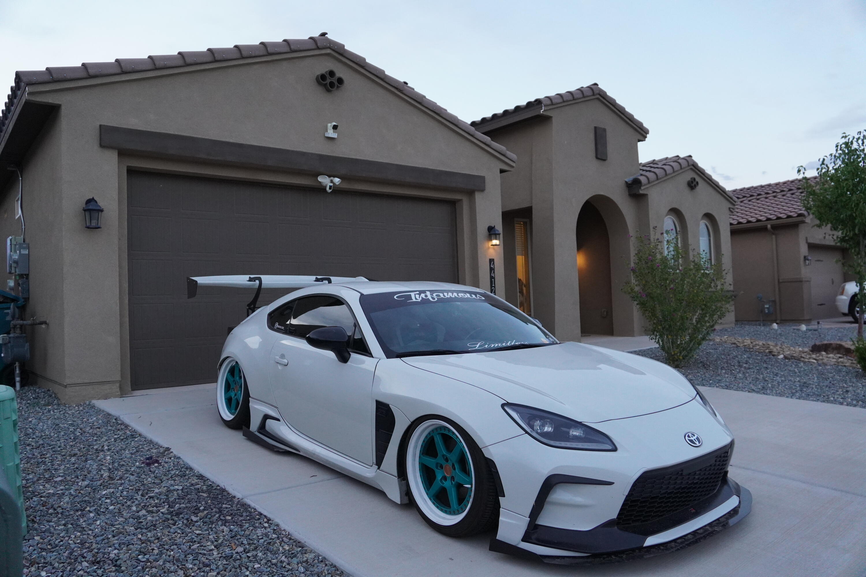 4412 Skyline Loop NE