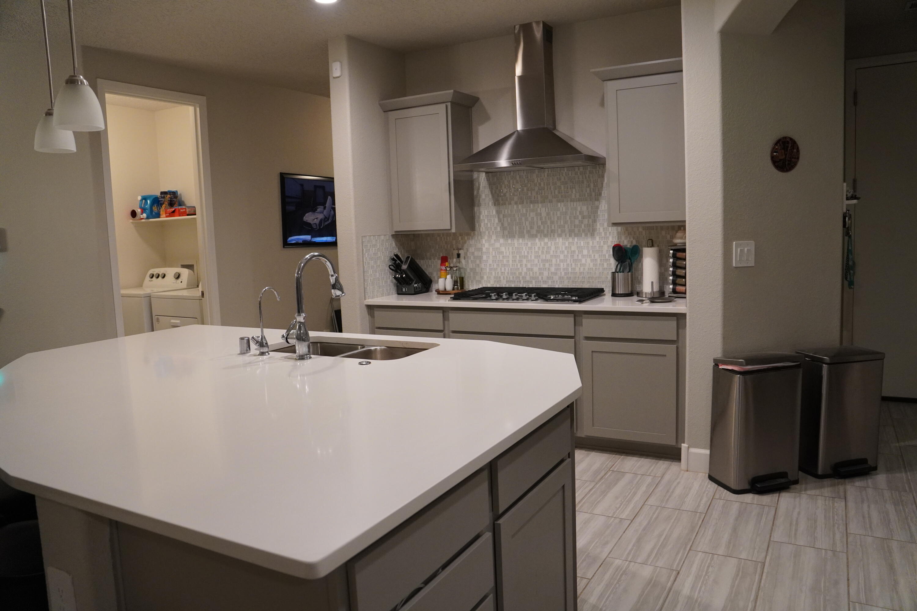 4412 Skyline Loop NE