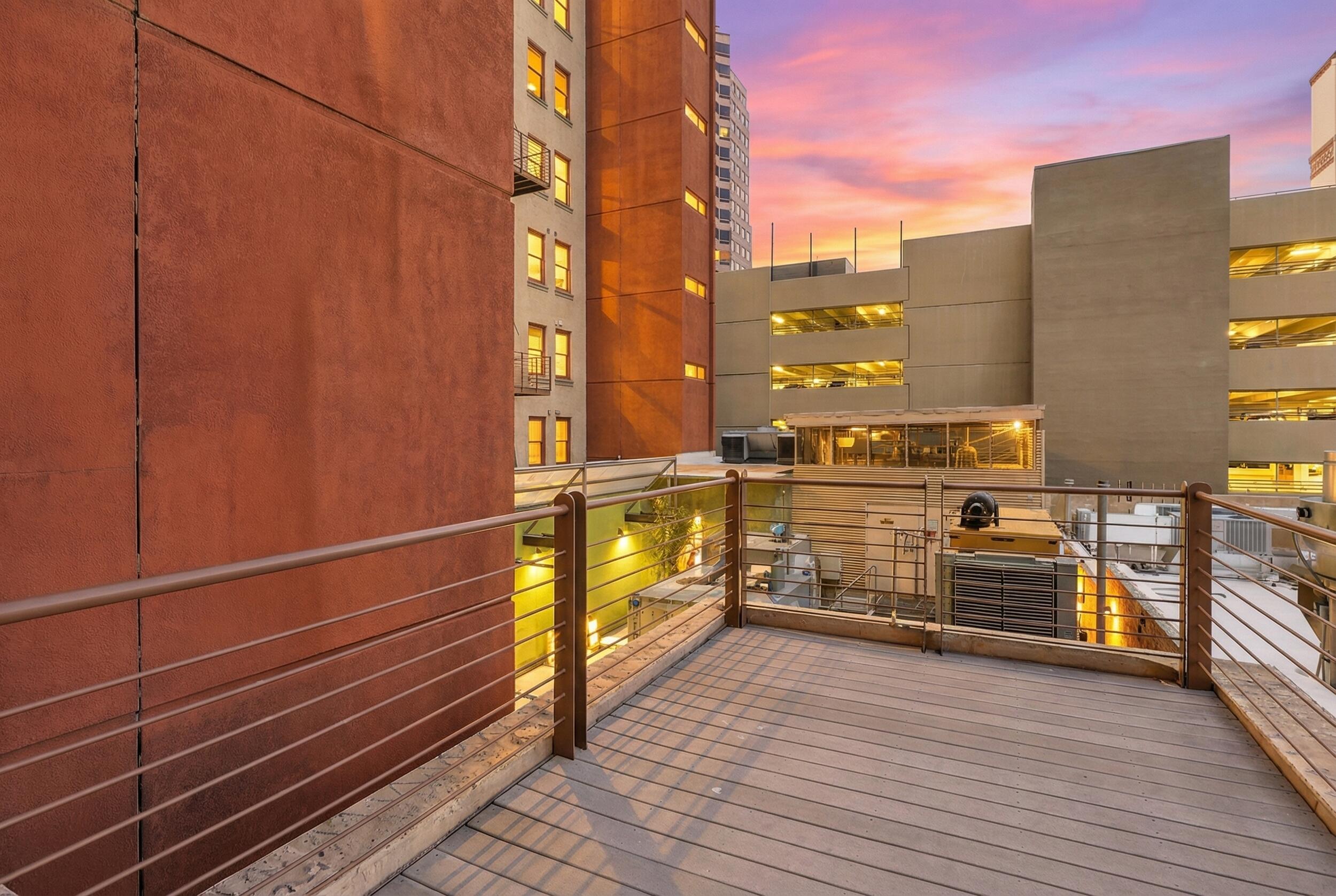 219 Central Avenue NW 306/406