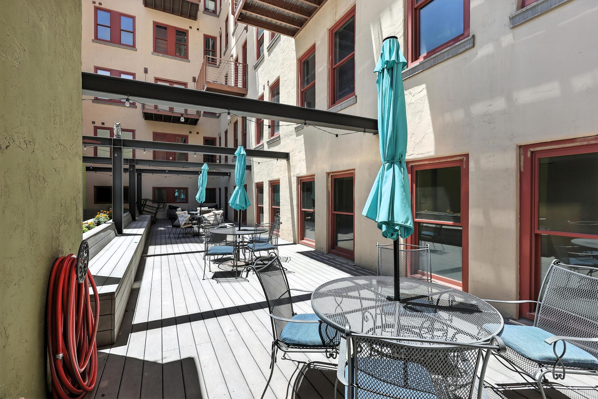 219 Central Avenue NW 306/406