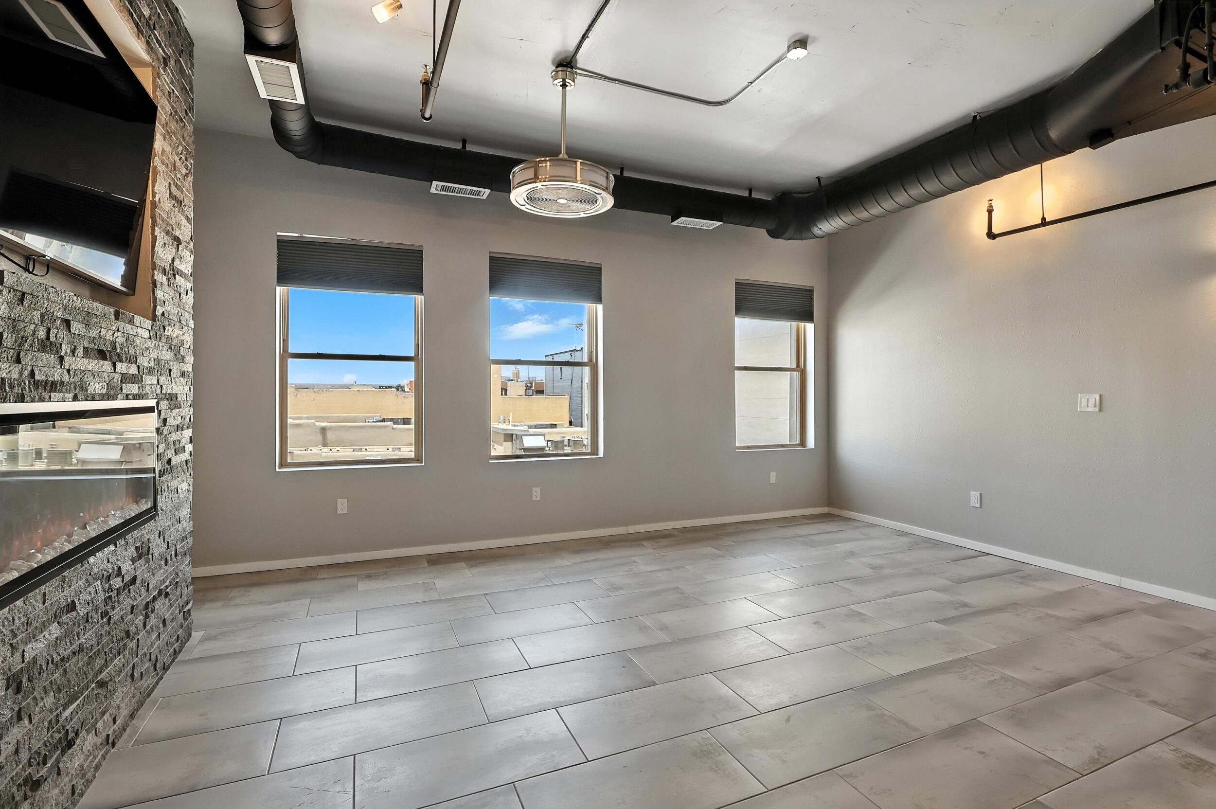 219 Central Avenue NW 306/406