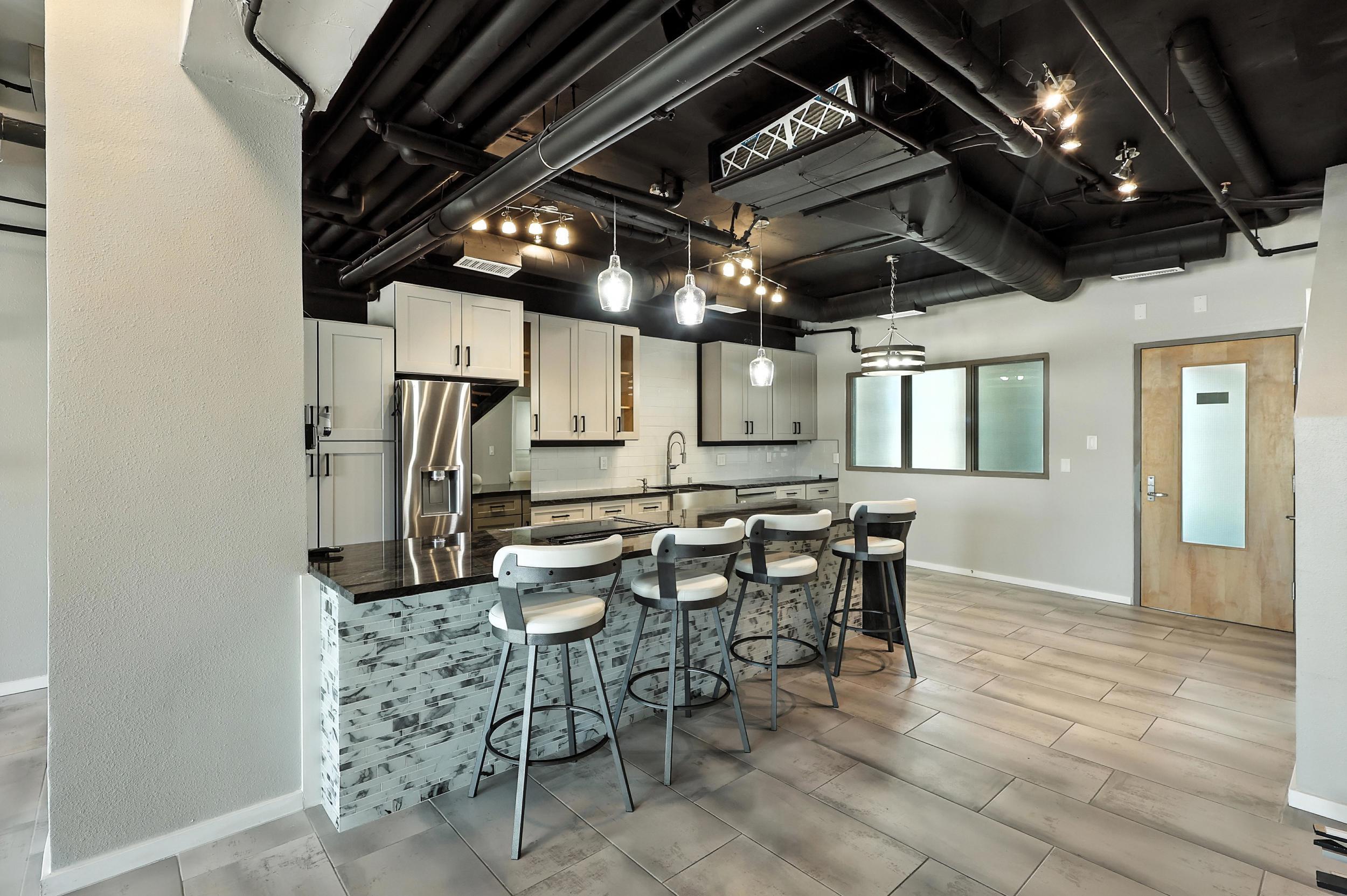 219 Central Avenue NW 306/406