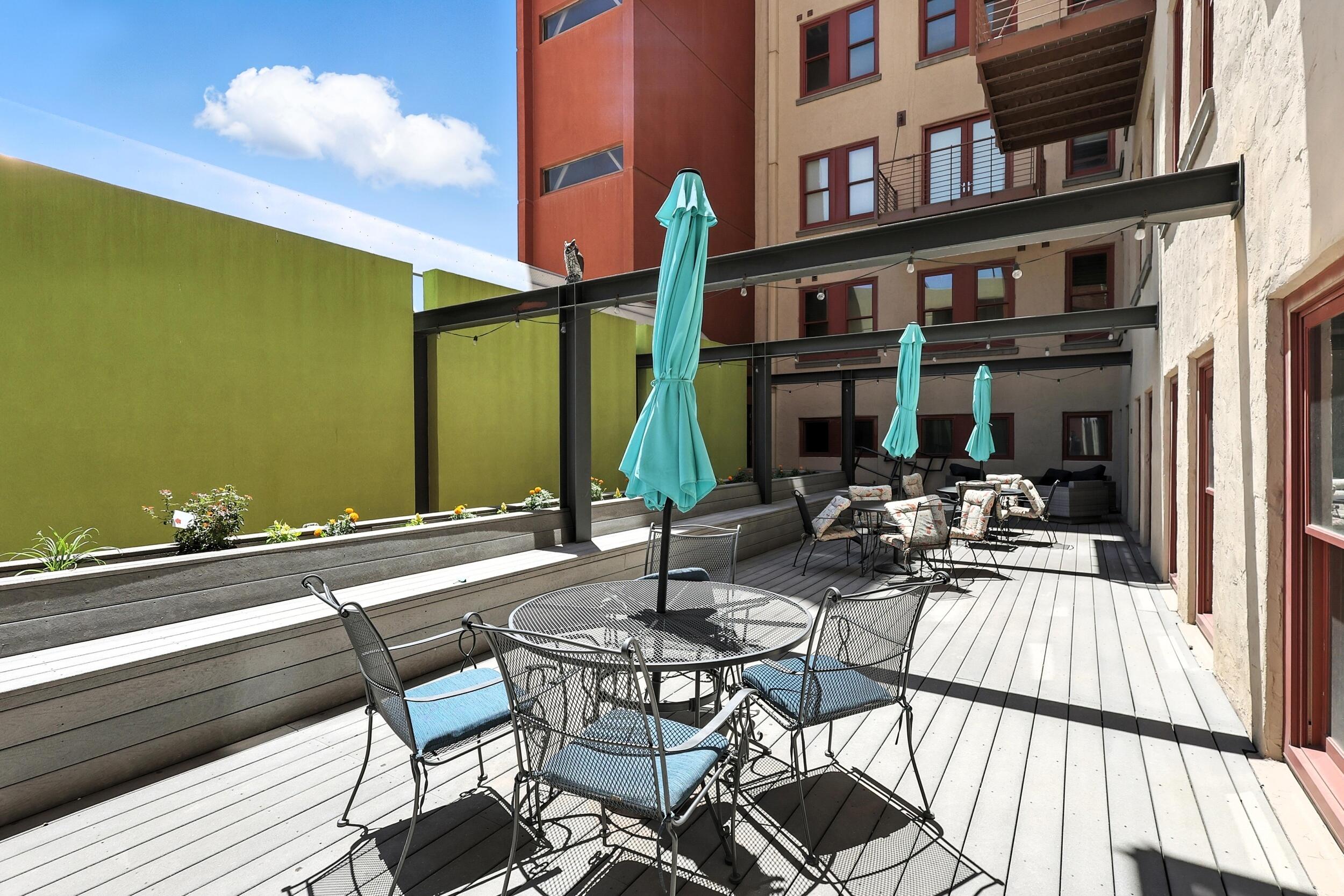 219 Central Avenue NW 306/406