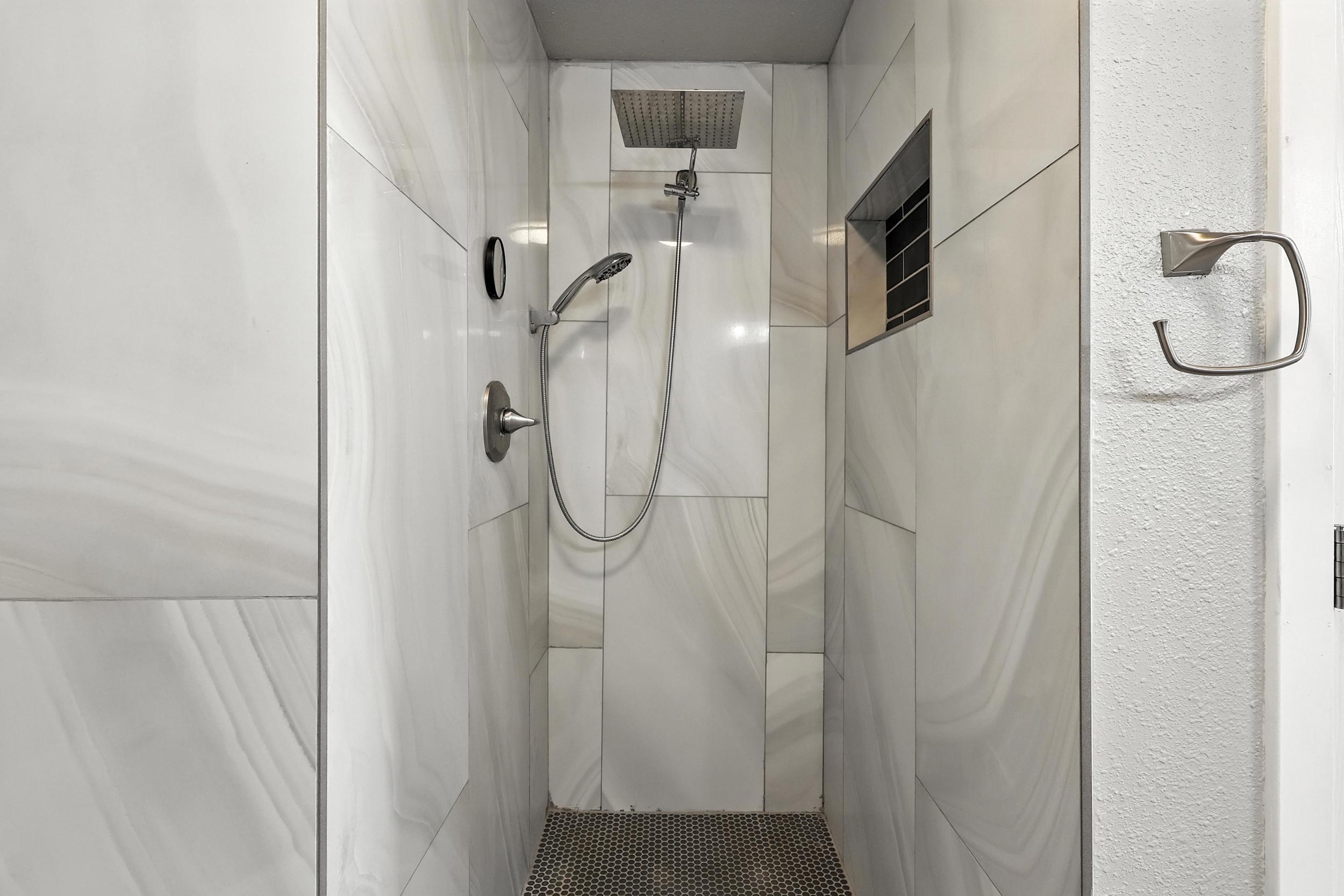 219 Central Avenue NW 306/406