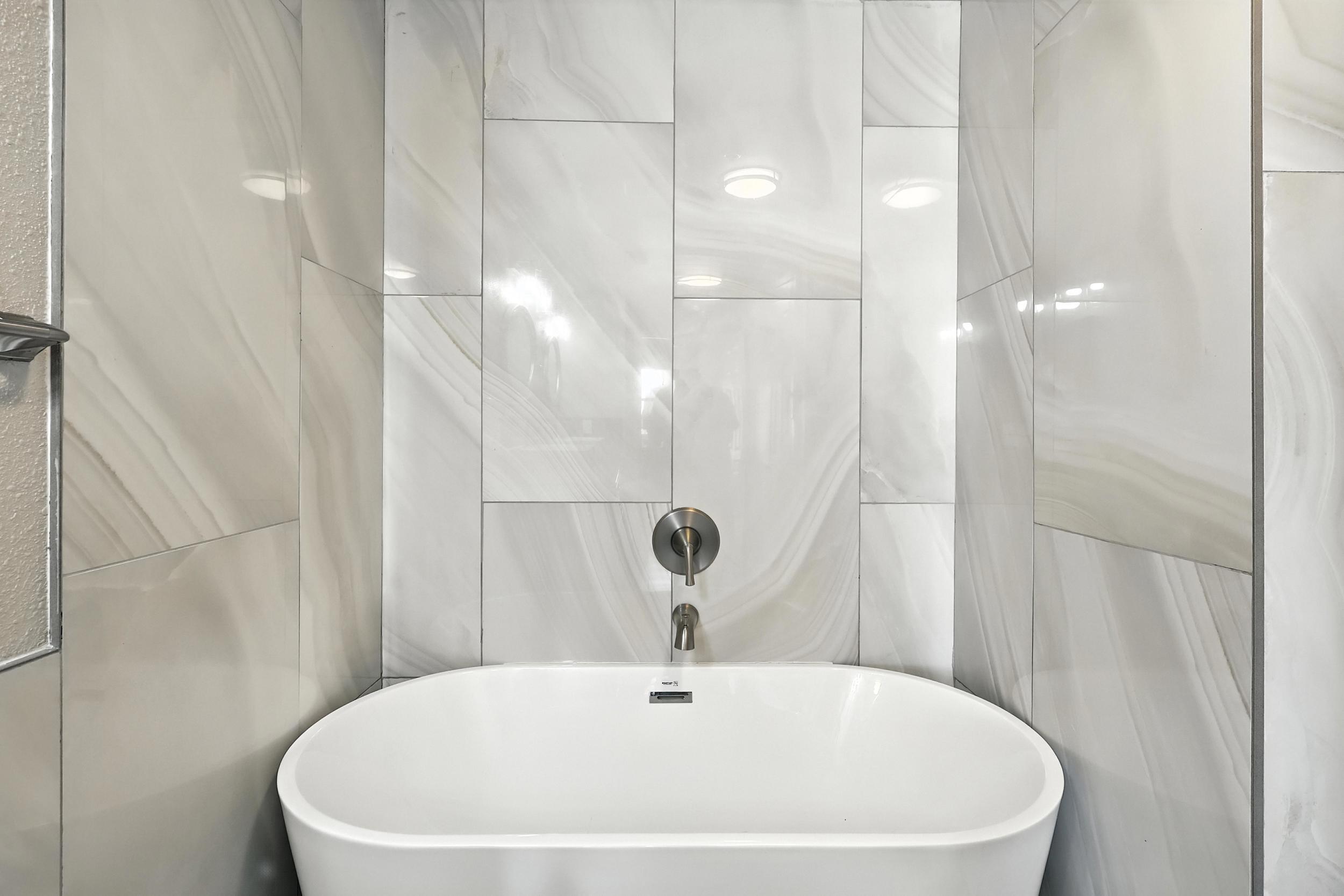 219 Central Avenue NW 306/406