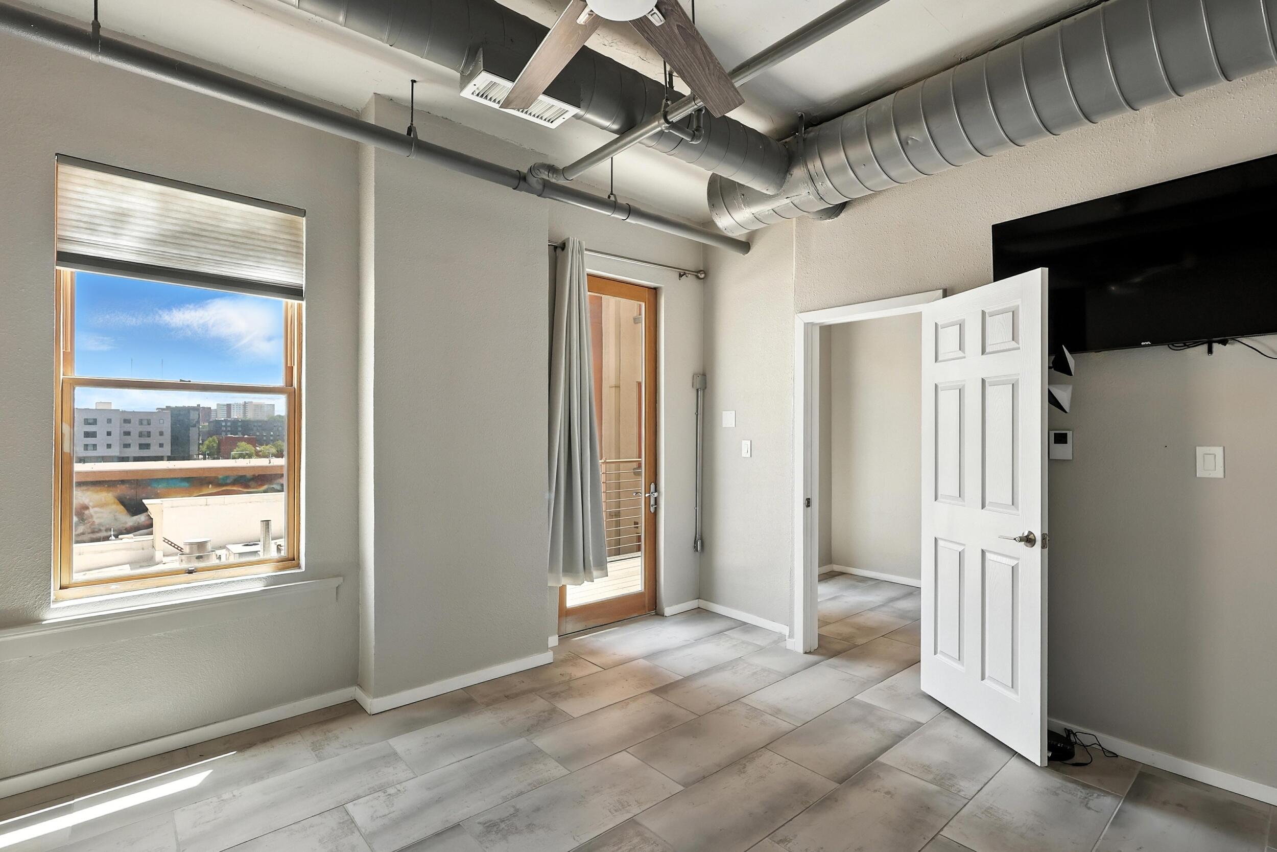 219 Central Avenue NW 306/406