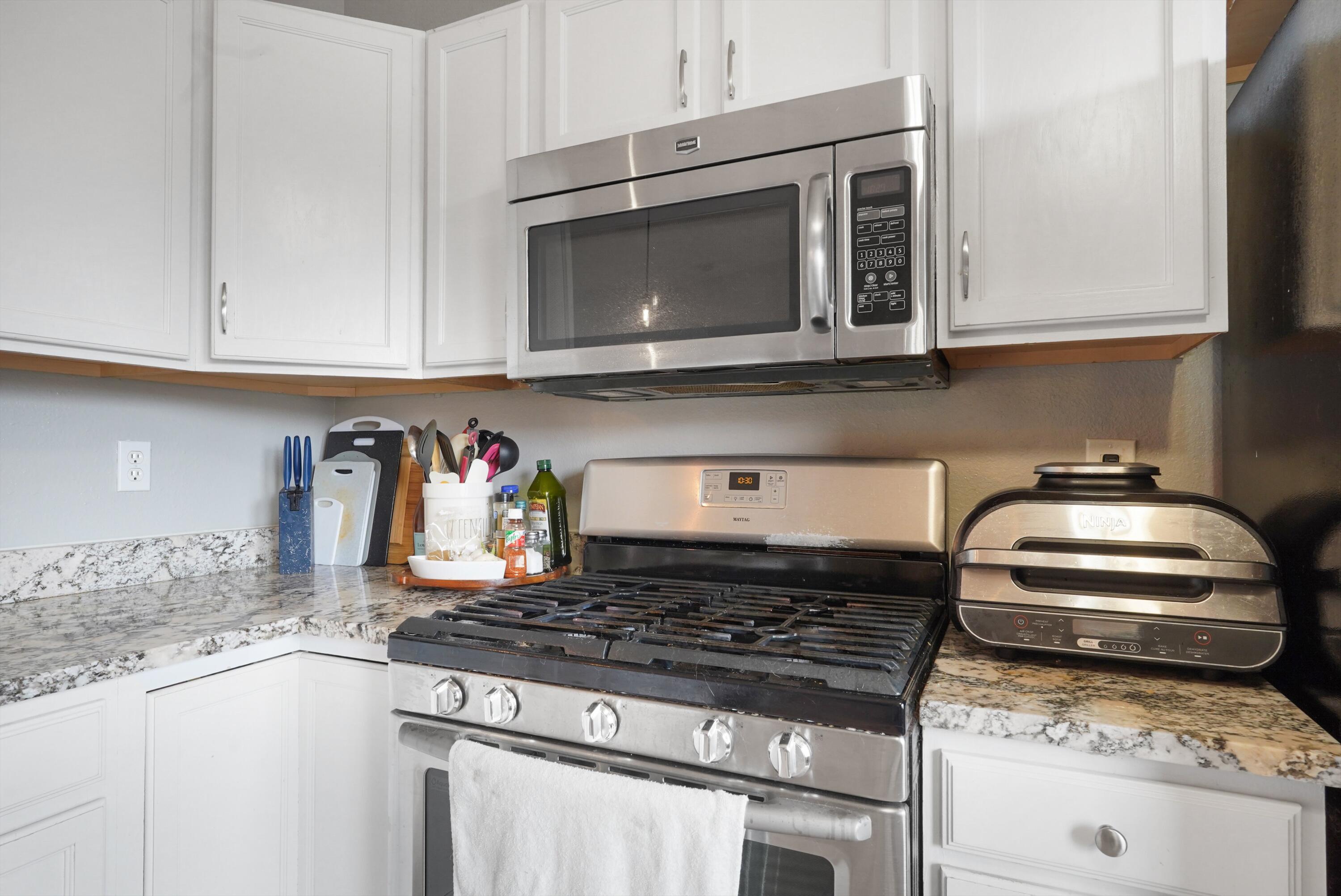 6983 Clark Hills Drive NE