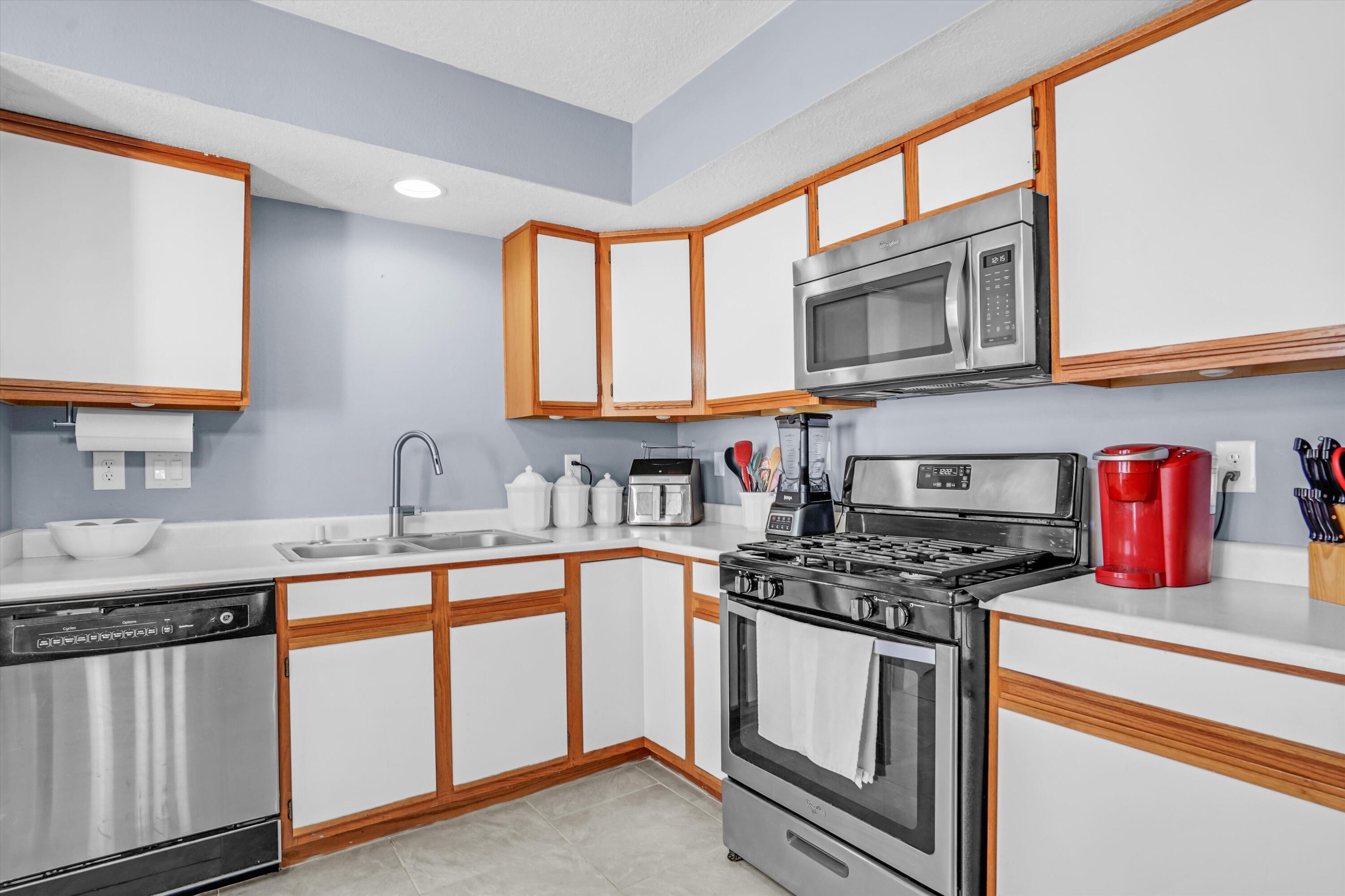 1020 Harrison Drive NE