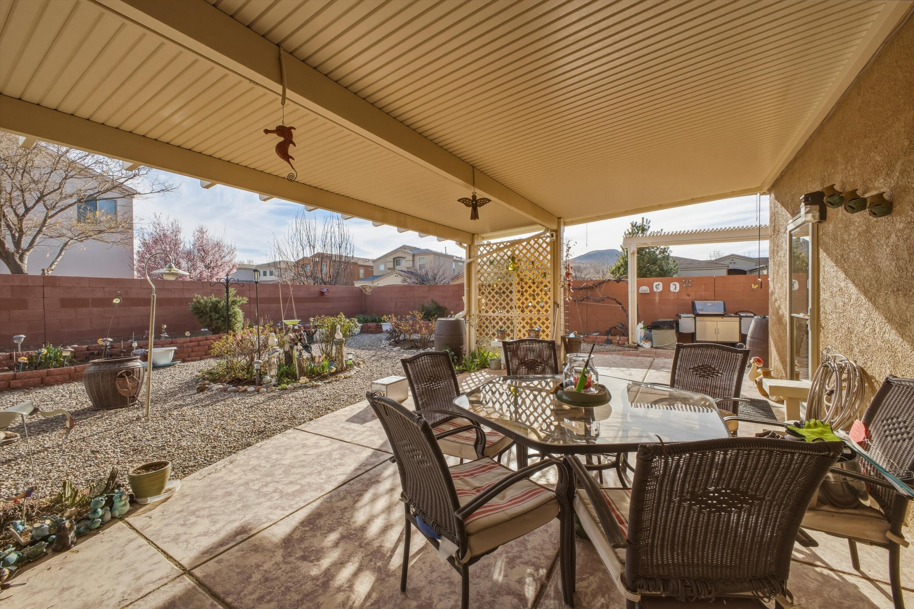 2711 Crimson Clover Street SW