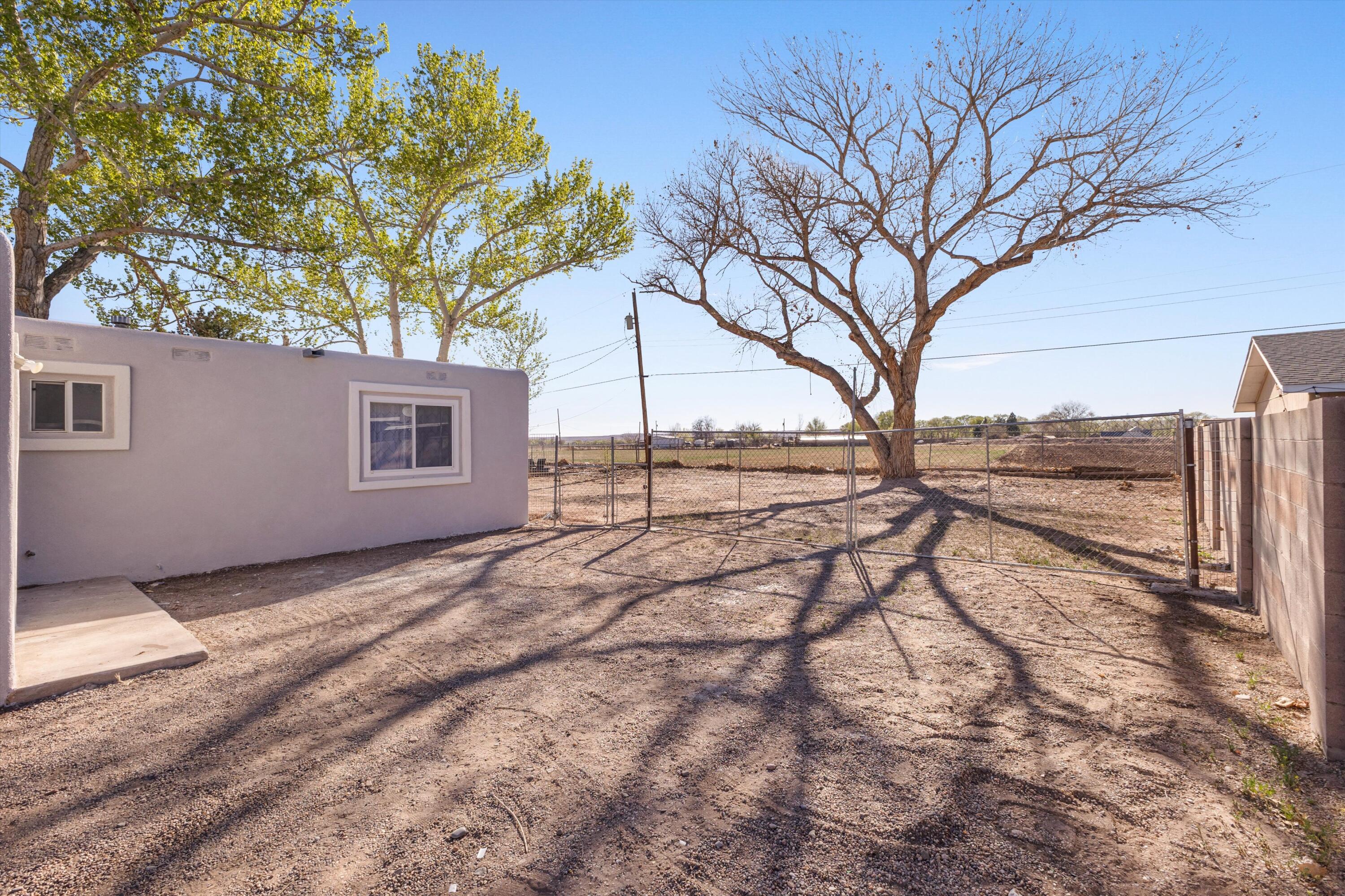 3513 Camino Alameda SW